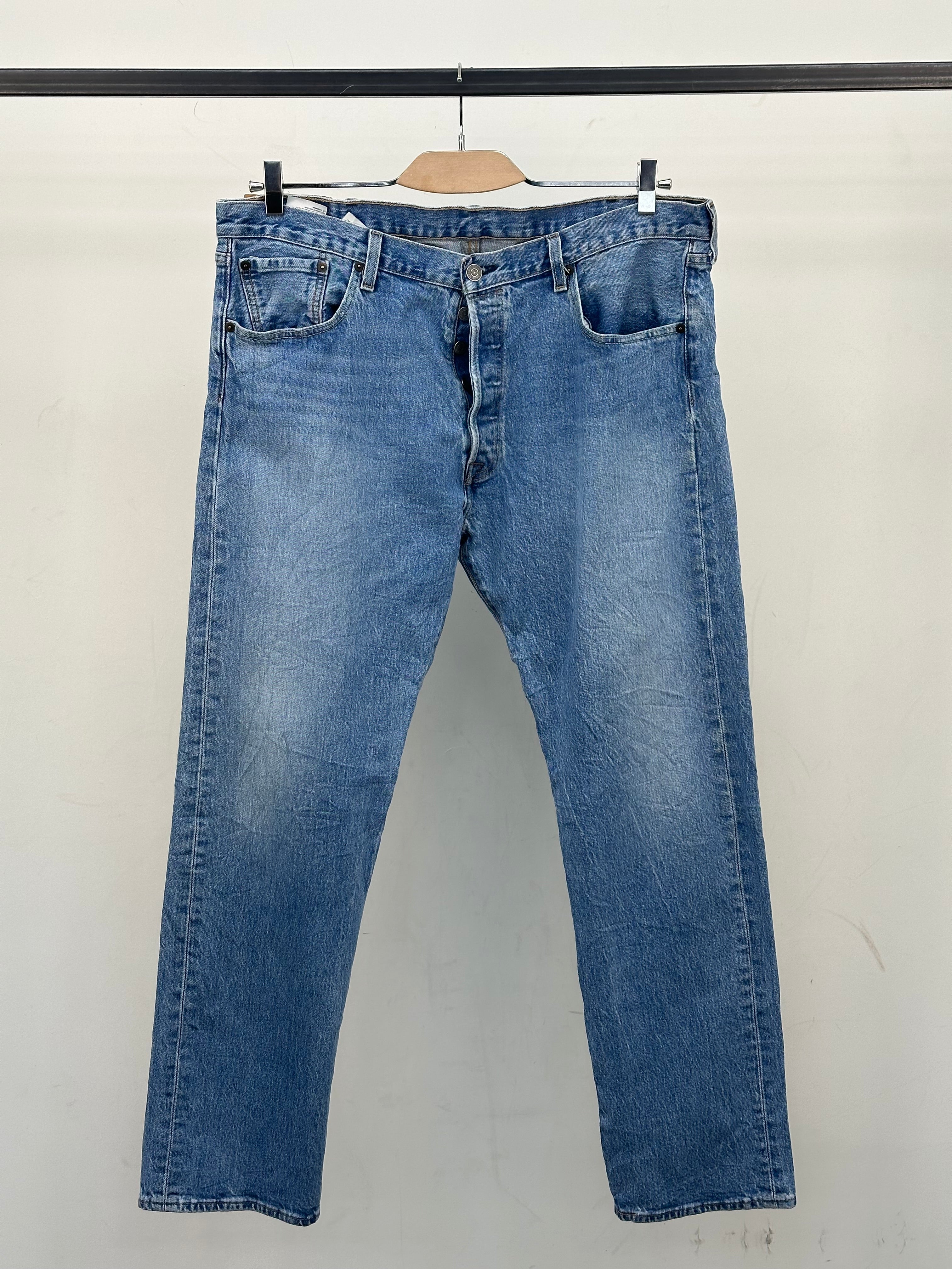 LEVI'S 501 REGULAR FIT TAGLIA: 52 ITA = W38 L32