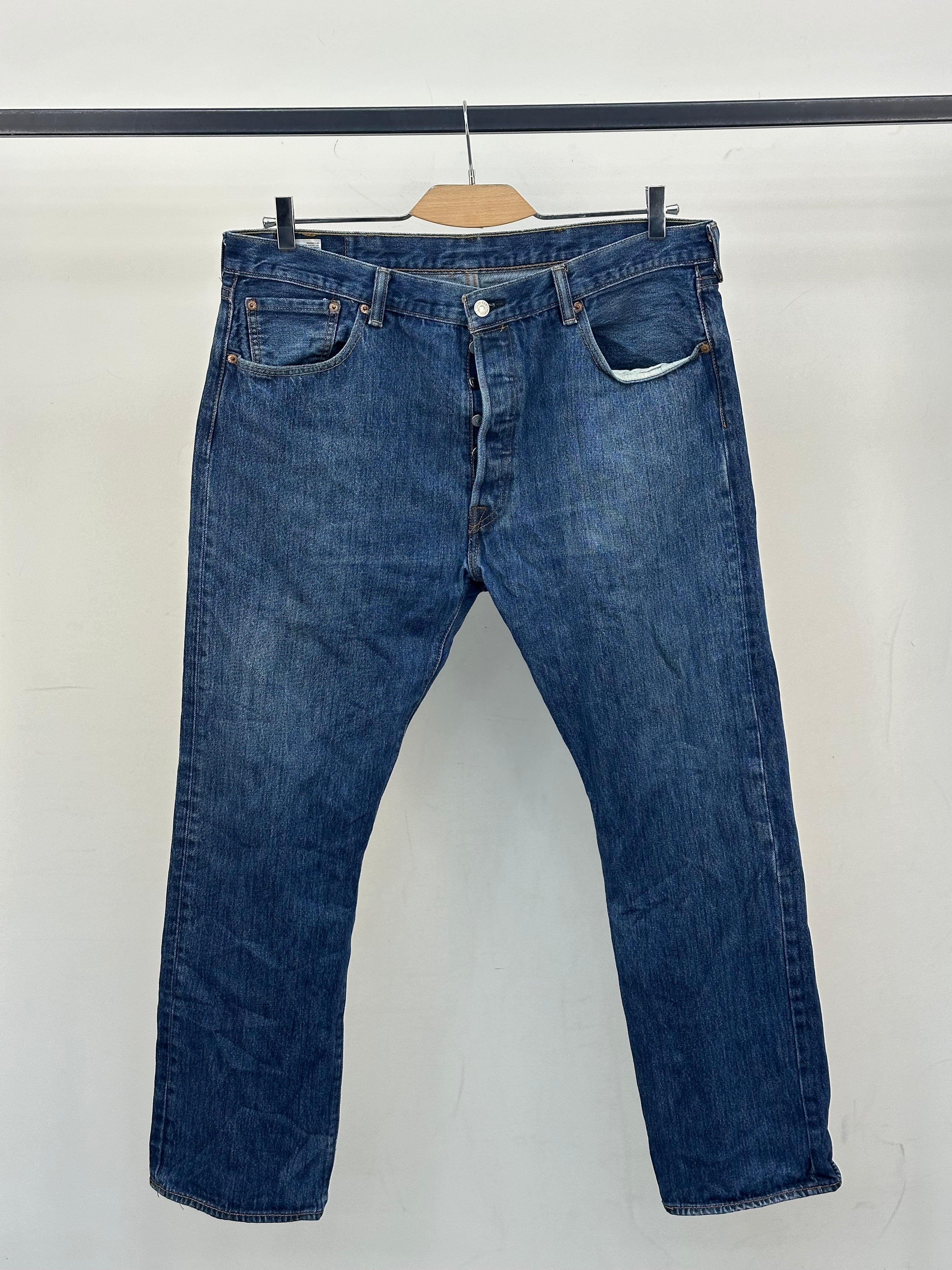 LEVI'S 501 REGULAR FIT TAGLIA: 52 ITA = W38 L30