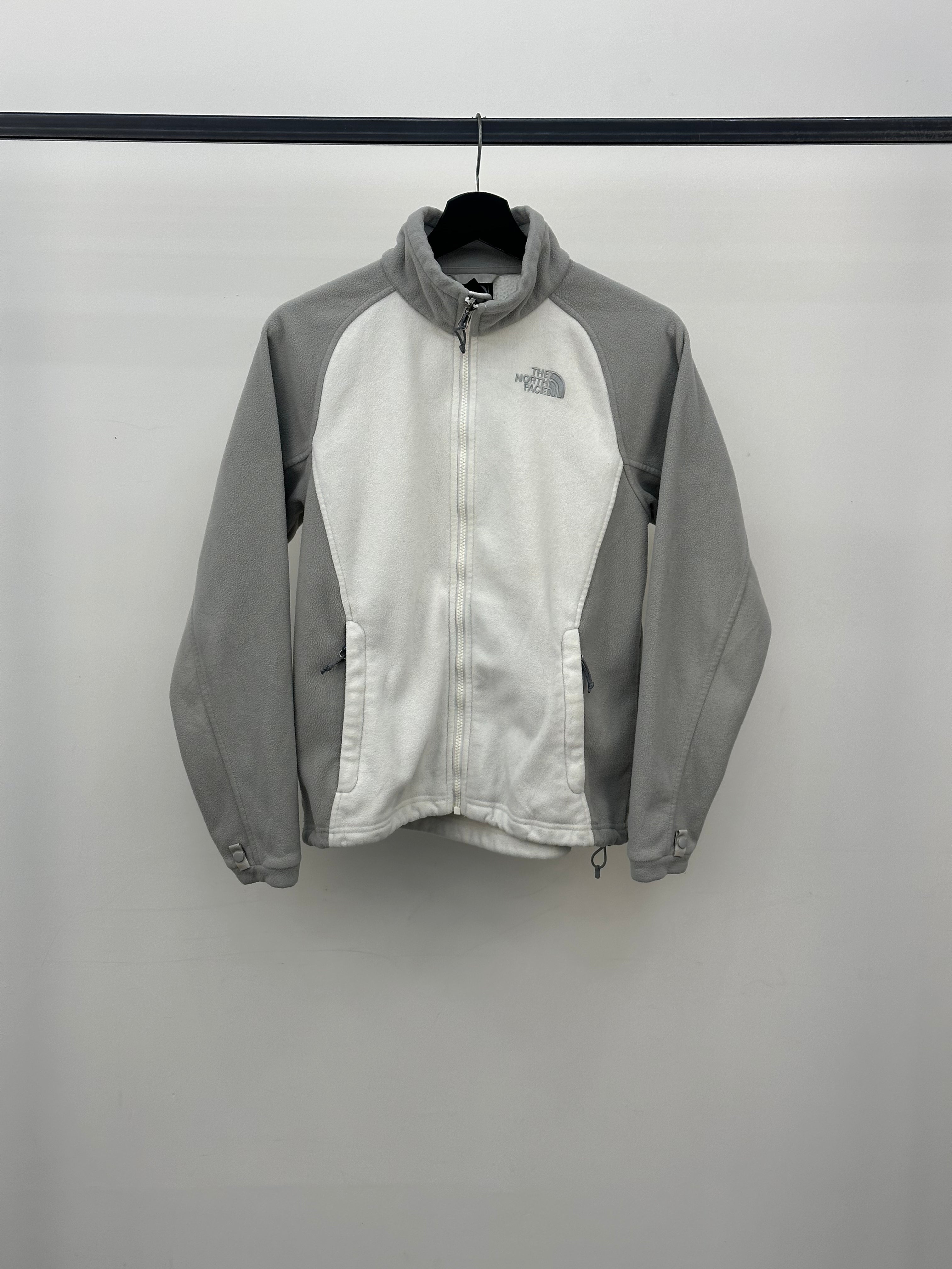 THE NORTH FACE SWEATSHIRT