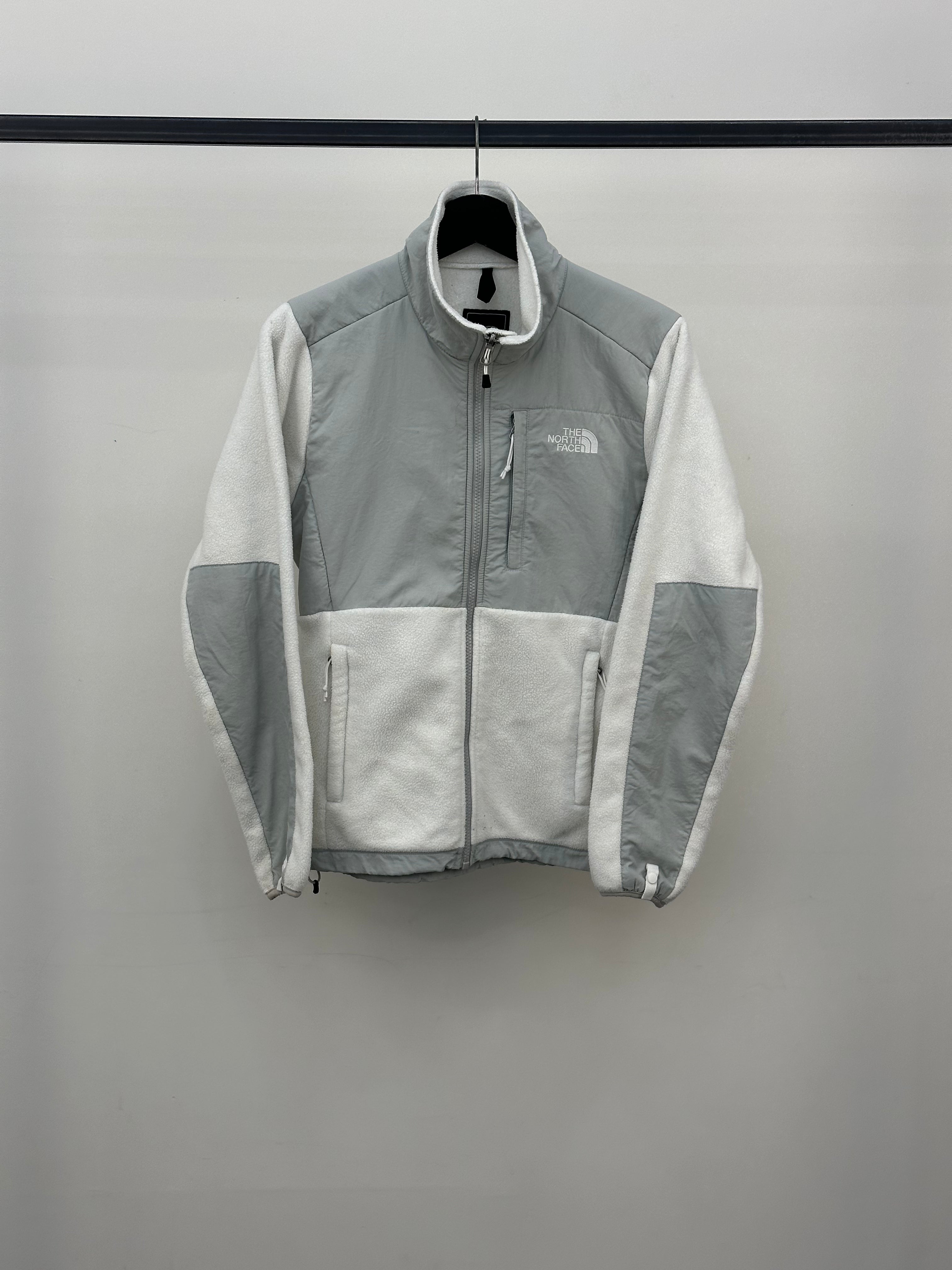 THE NORTH FACE SWEATSHIRT