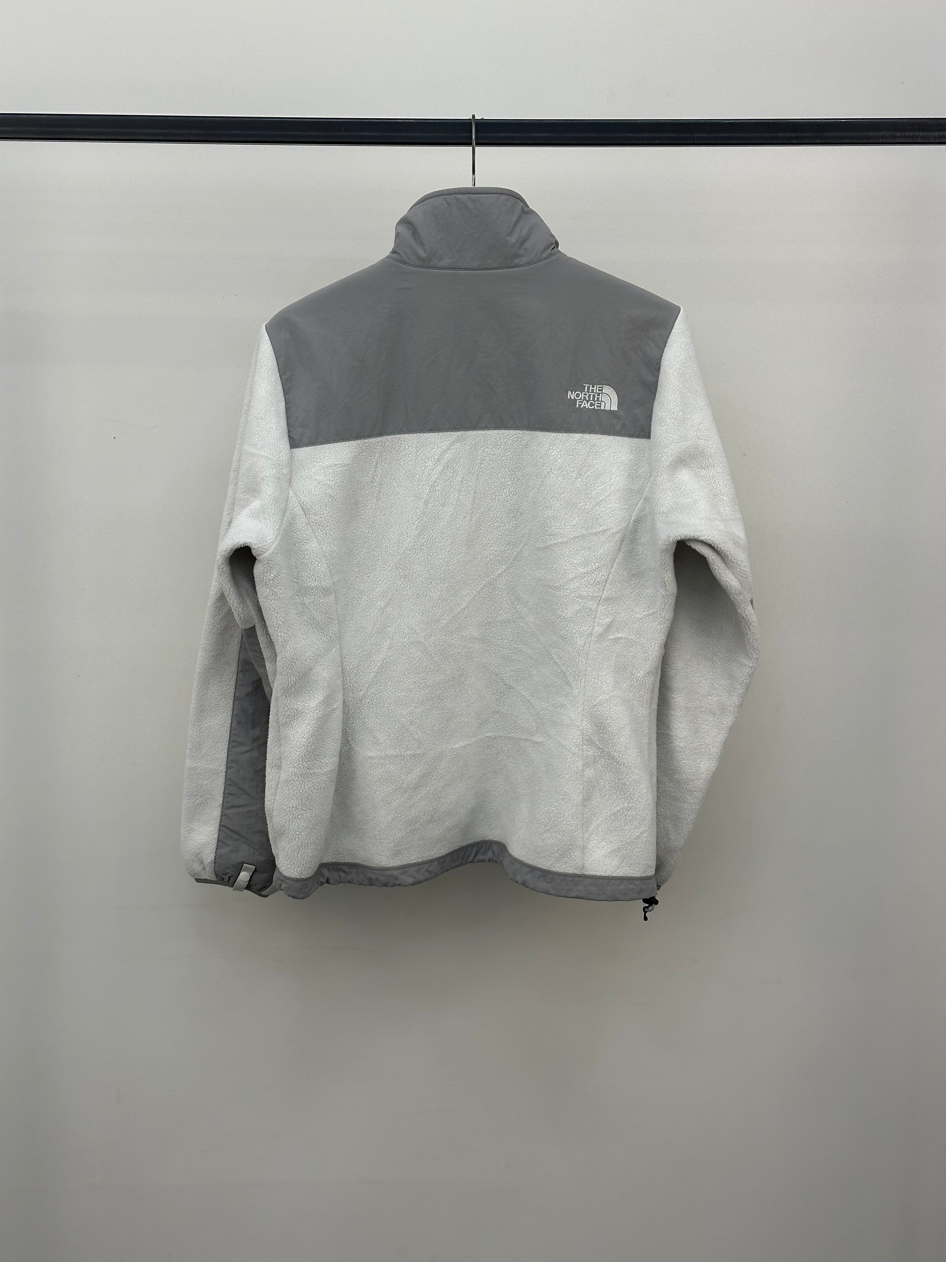 THE NORTH FACE SWEATSHIRT