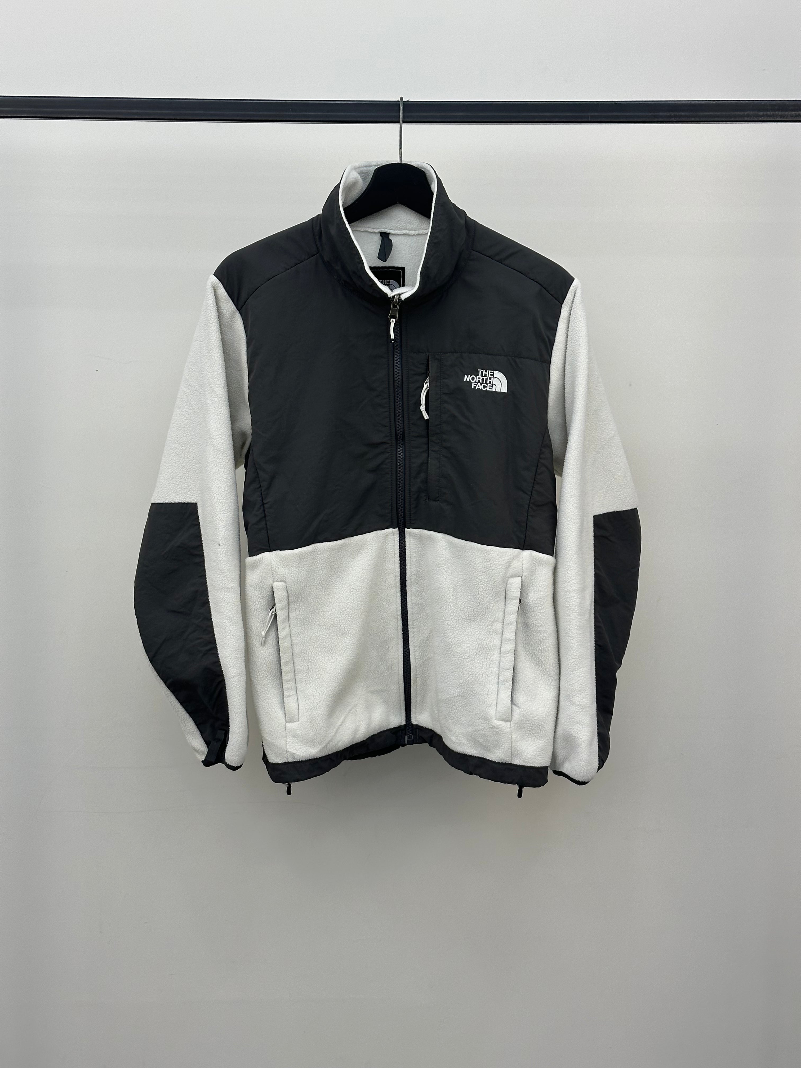THE NORTH FACE SWEATSHIRT