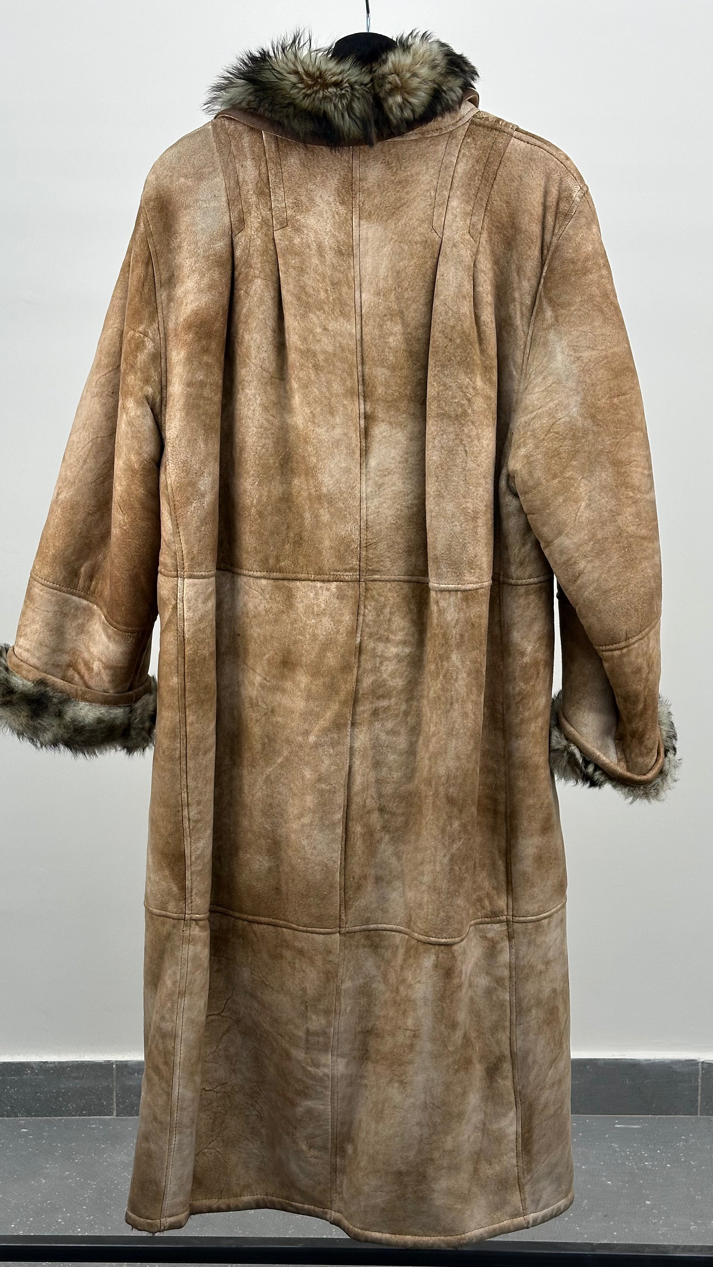 SHEARLING SHEEPSKIN