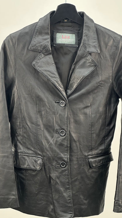 SHAPED LEATHER JACKET