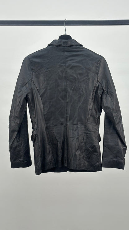 SHAPED LEATHER JACKET