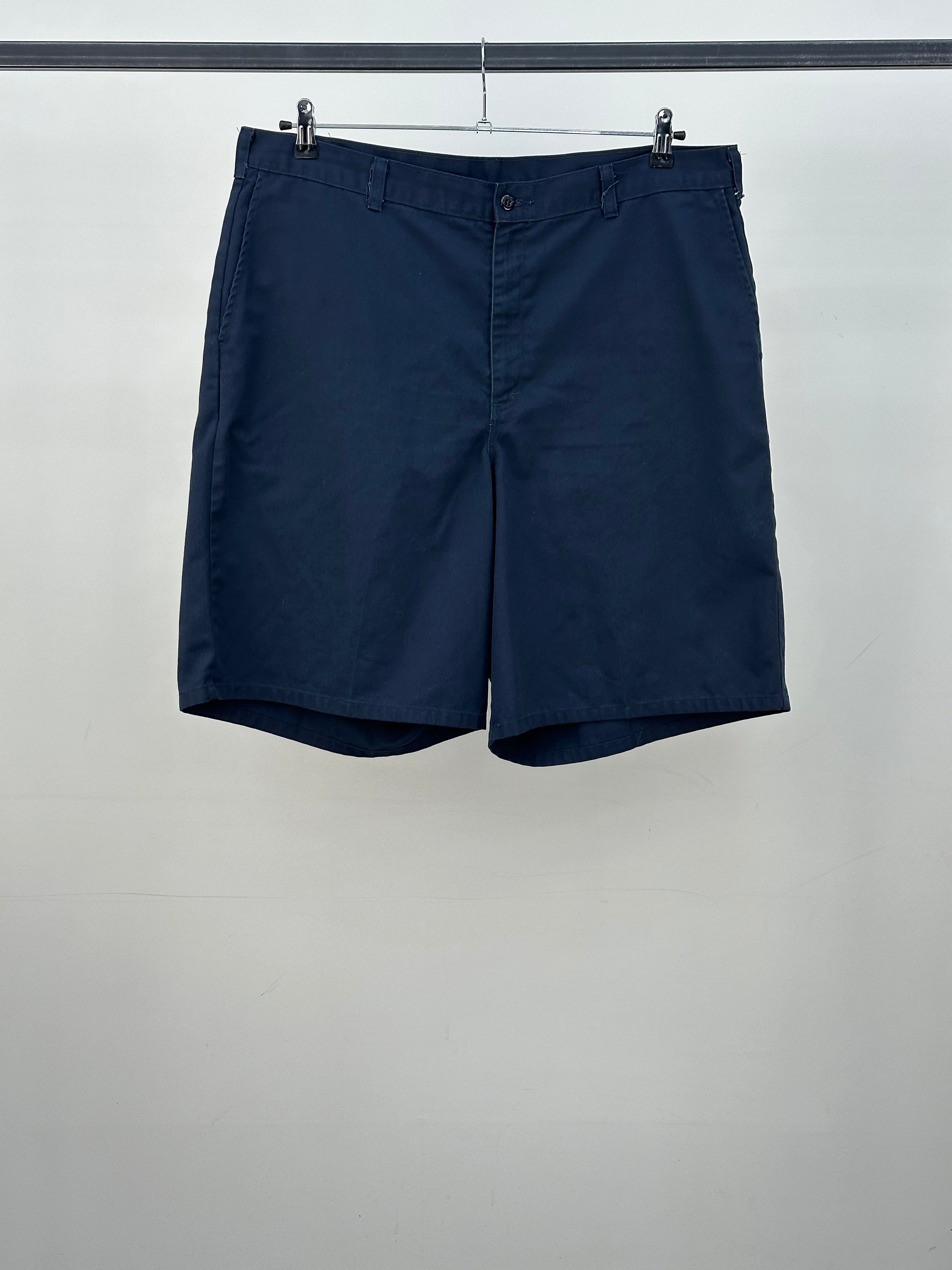 BERMUDA DICKIES TAGLIA : 54 ITA = W40