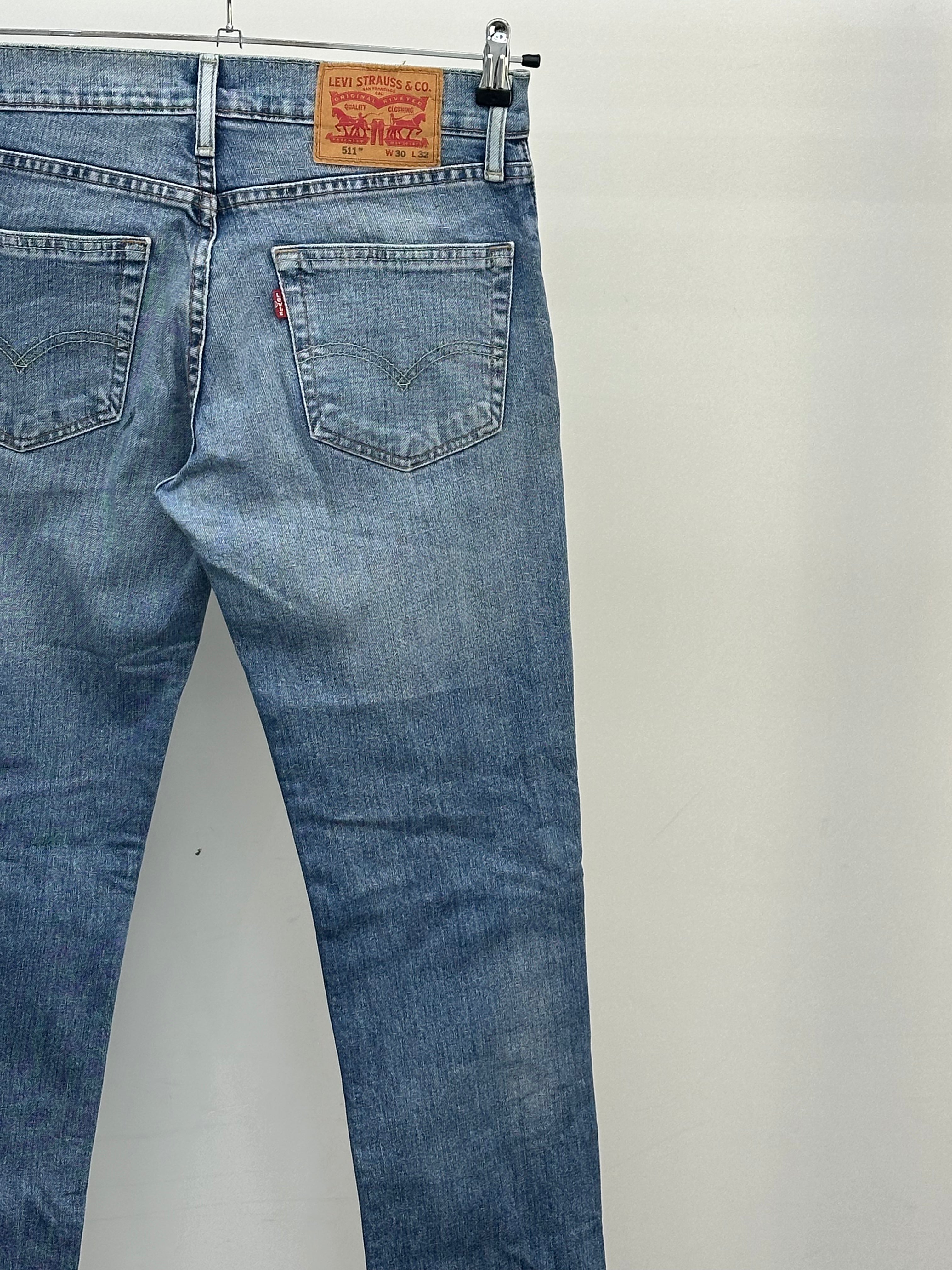 LEVI'S 511 SLIM FIT TAGLIA: 44 ITA = W30 L32