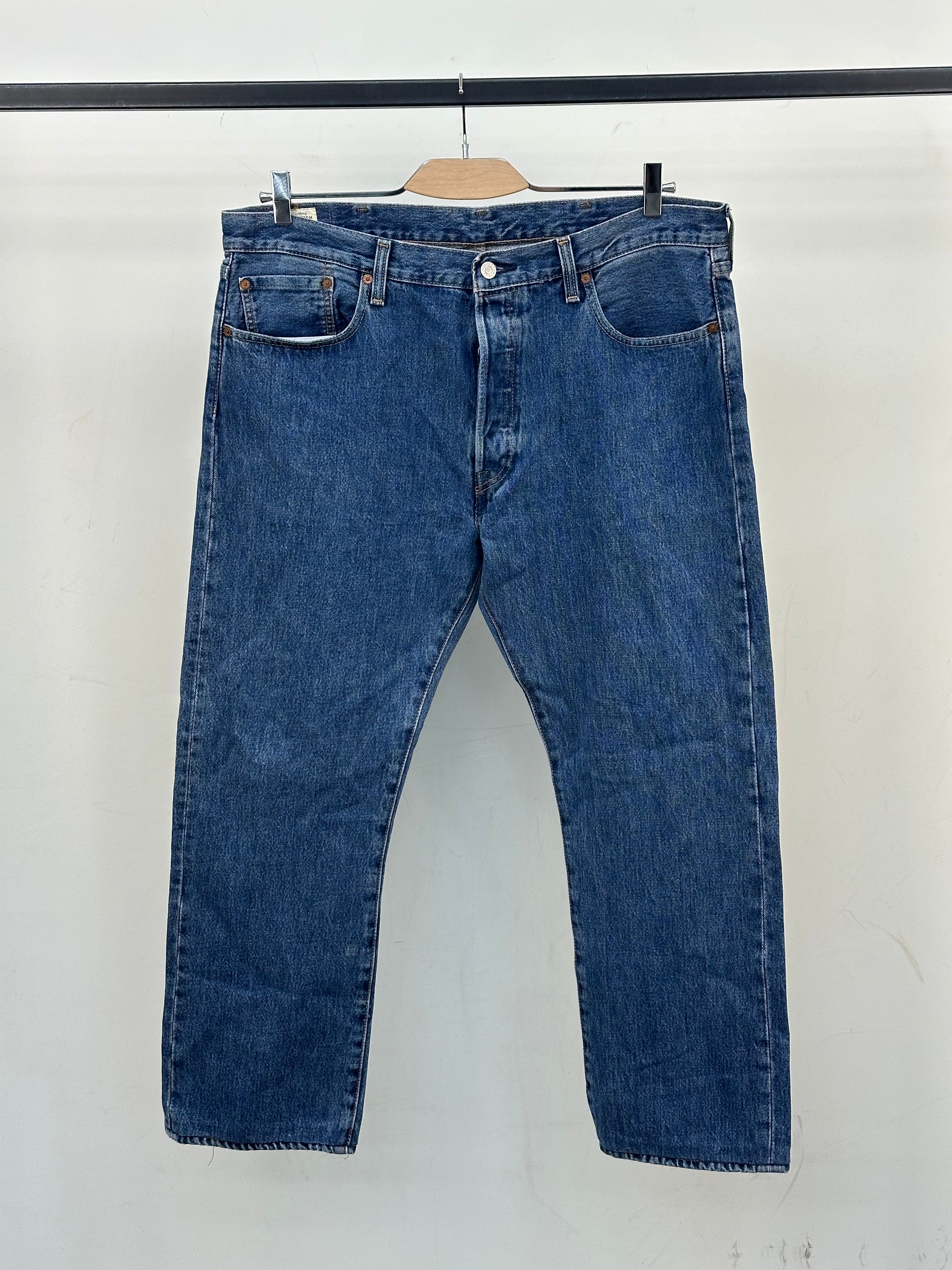 LEVI'S 501 REGULAR FIT TAGLIA: 52 ITA = W38 L32
