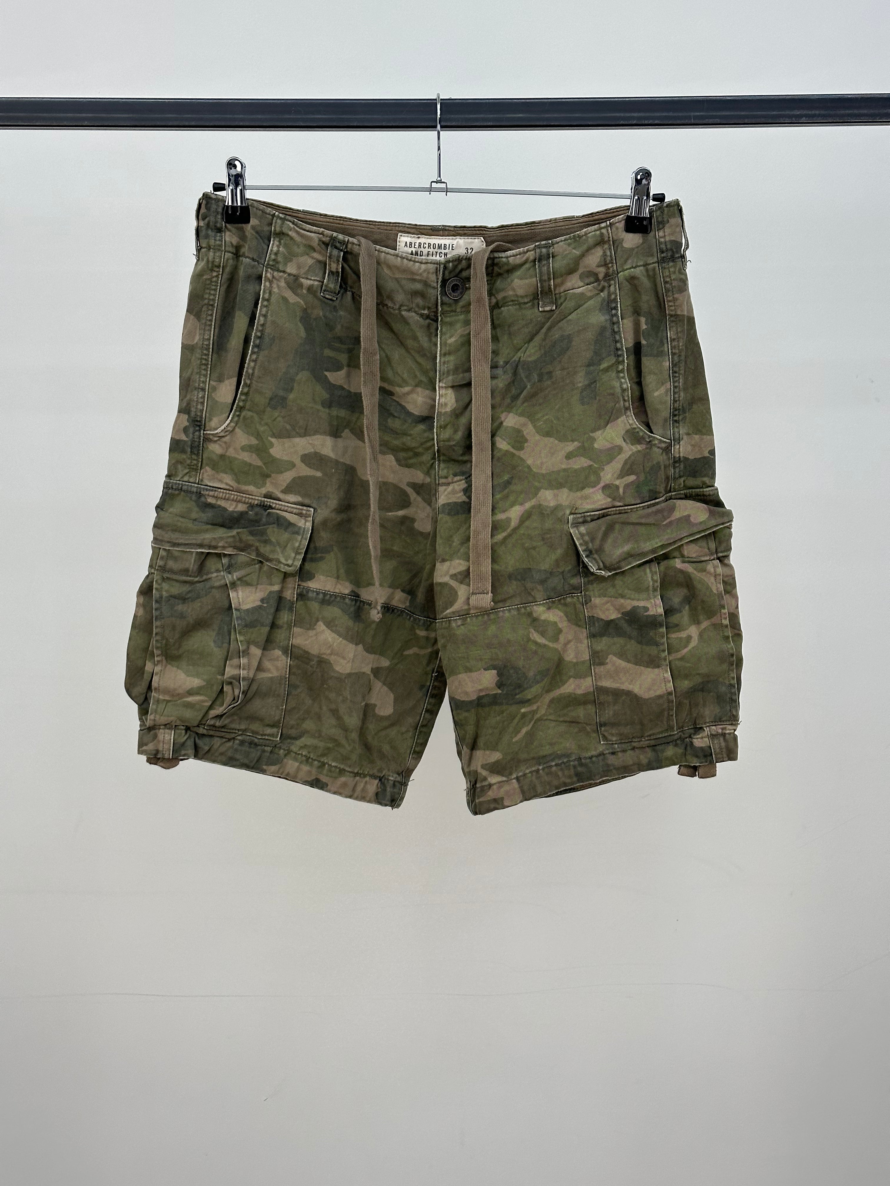ARMY CARGO SHORTS TAGLIA : 46 ITA = W32
