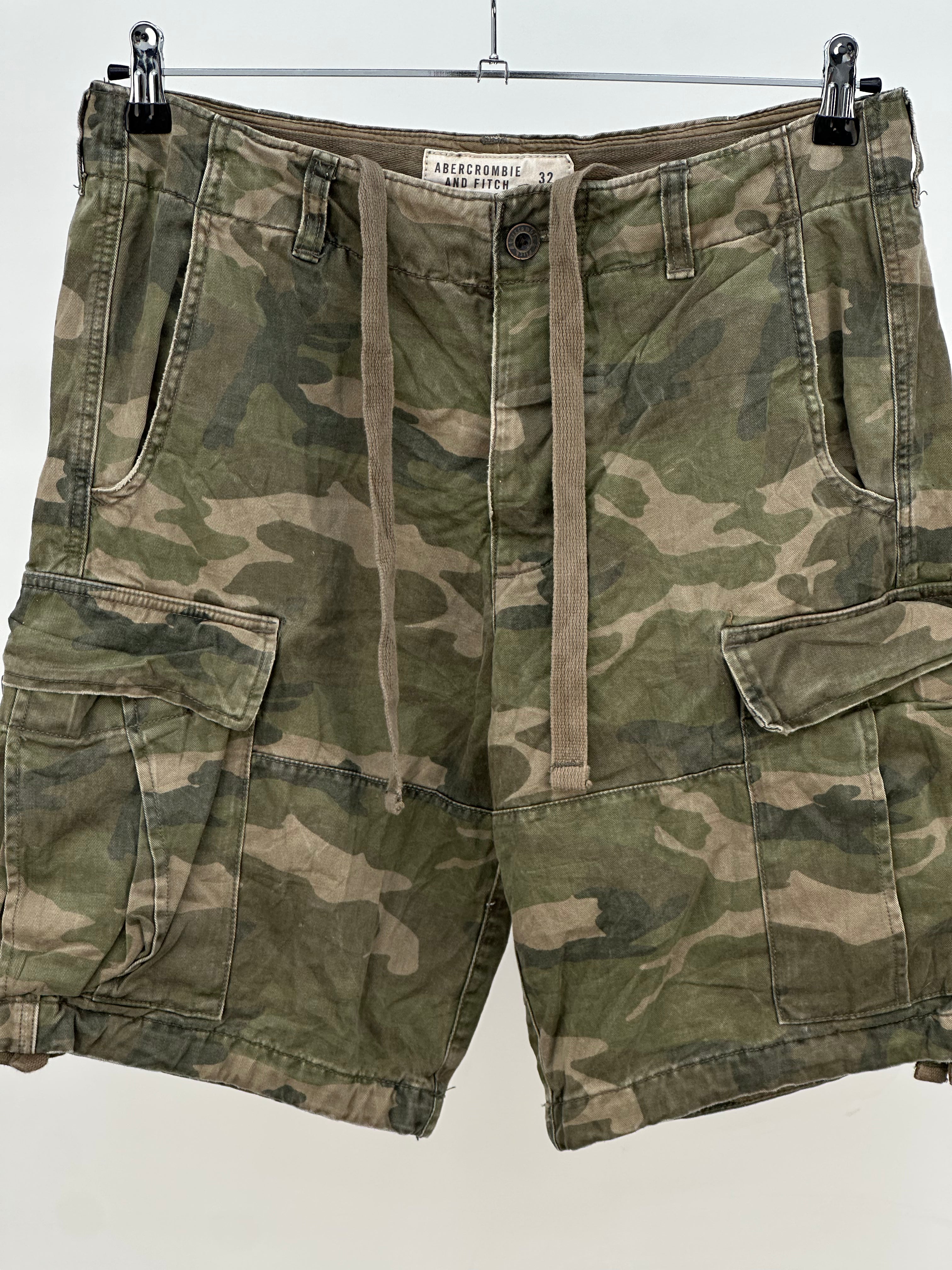 ARMY CARGO SHORTS TAGLIA : 46 ITA = W32