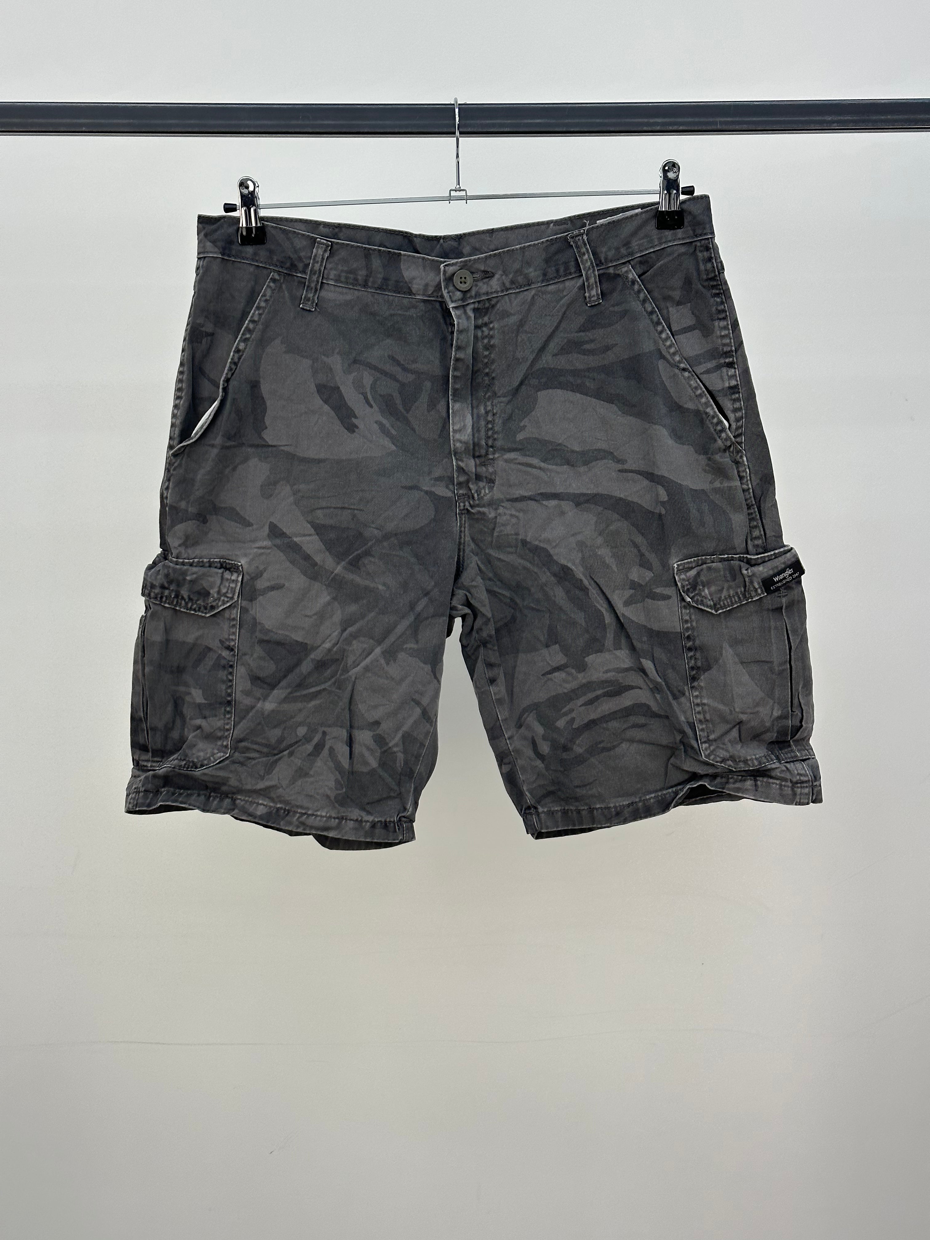 ARMY CARGO SHORTS TAGLIA : 48 ITA = W34