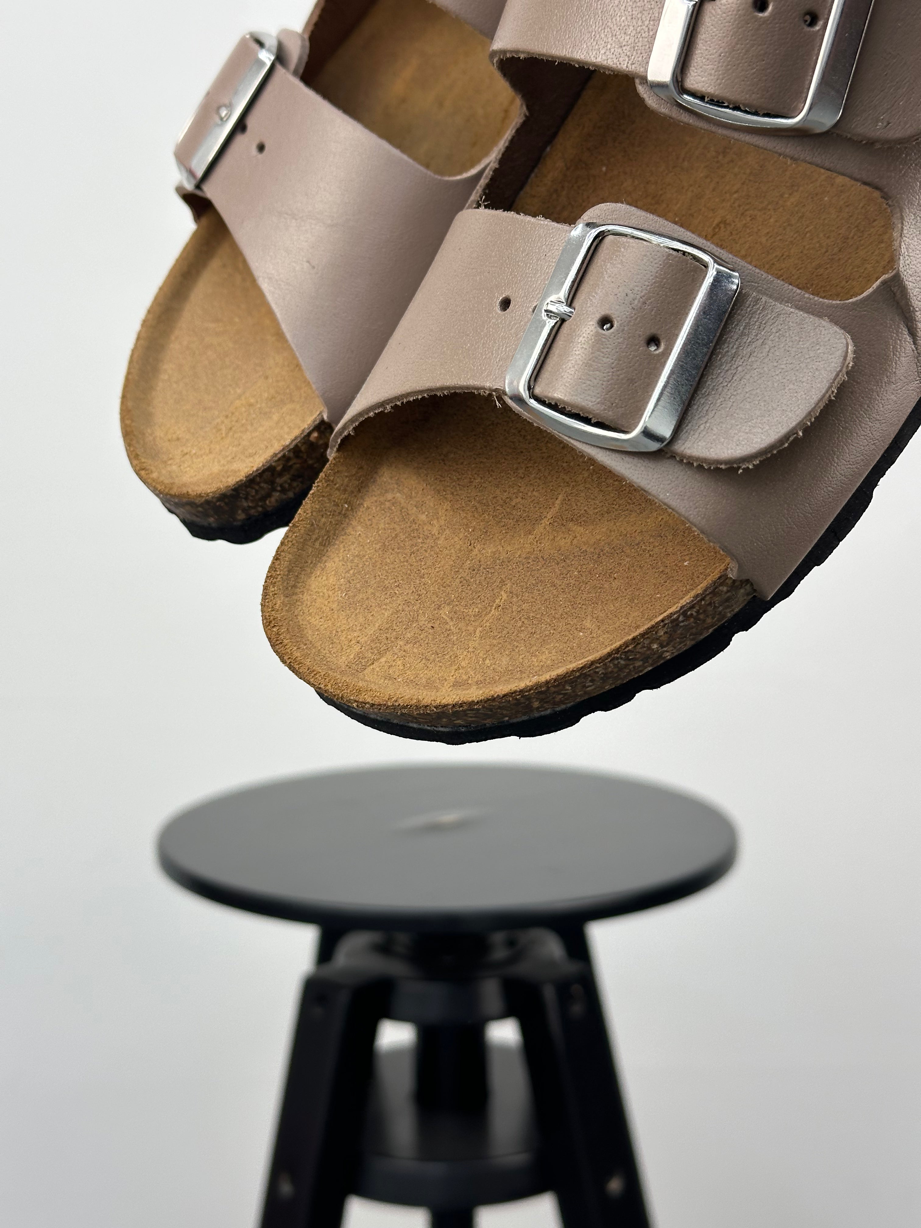 SANDALO IN PELLE