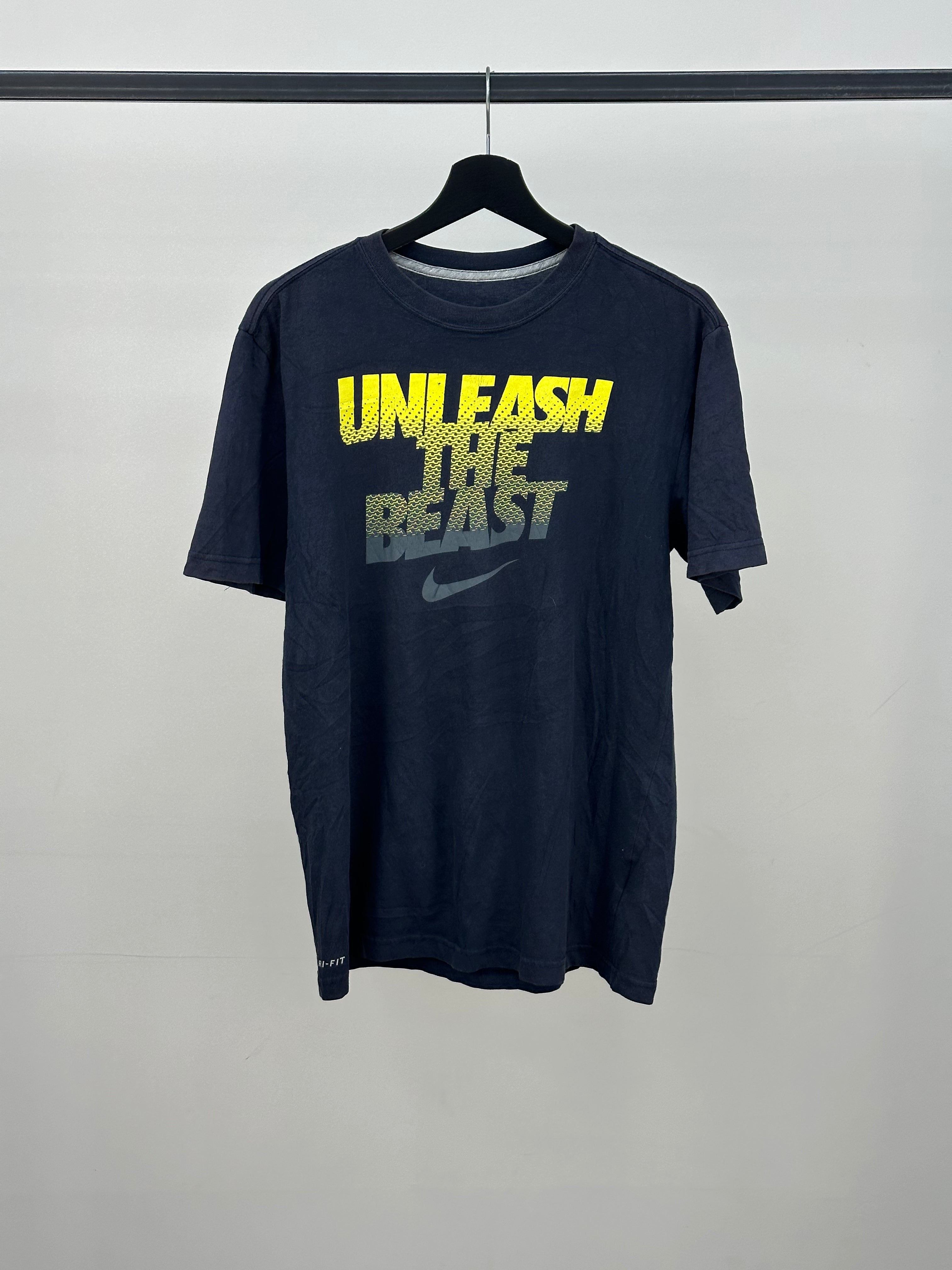 T-SHIRT NIKE TAGLIA : M