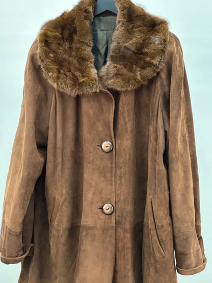 COAT WITH FUR