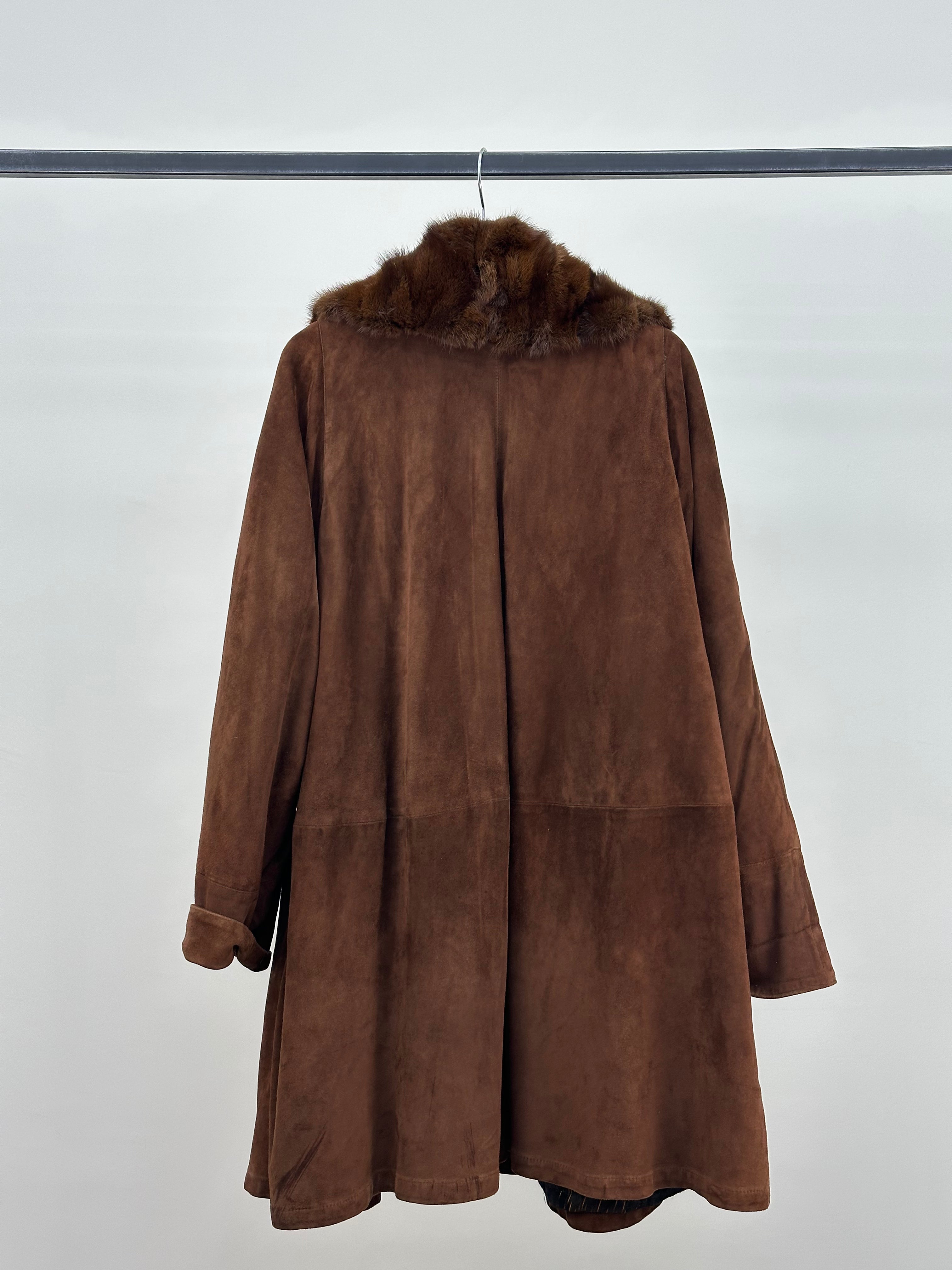 COAT WITH FUR