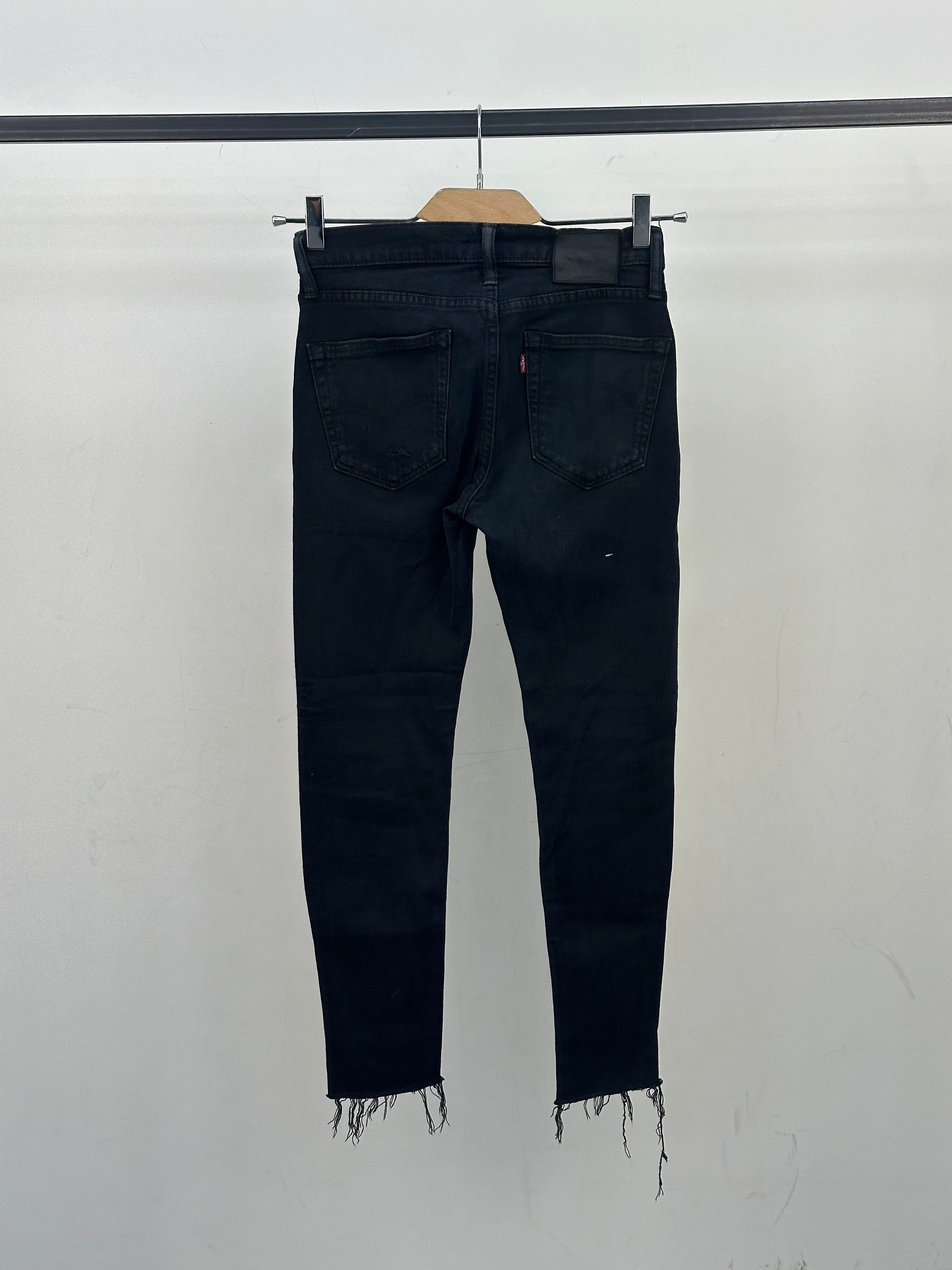 LEVI'S 519 SLIM FIT TAGLIA: 42 ITA = W28 L32
