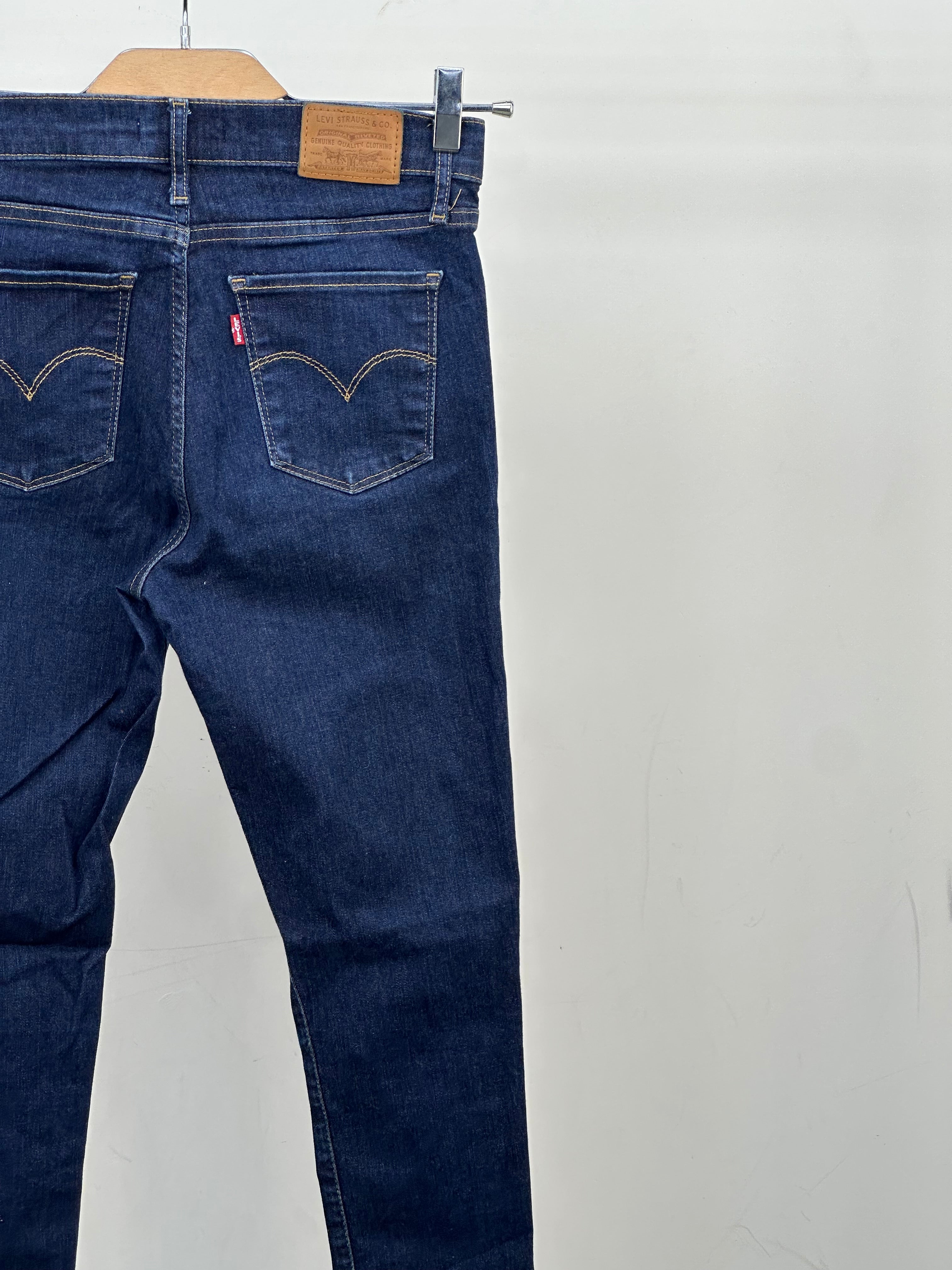 LEVI'S 720 HIGH RISE SUPER SKINNY FIT TAGLIA: 42 ITA = W28 L30