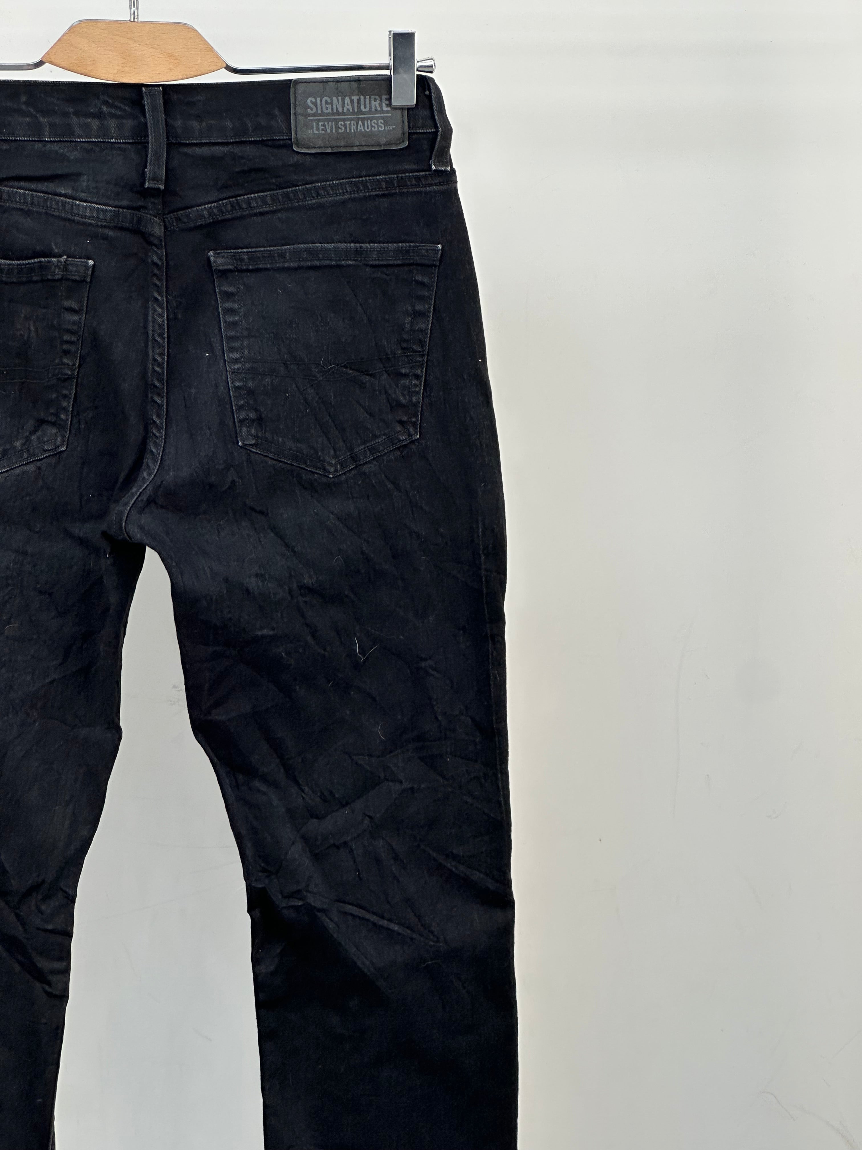 LEVI'S SIGNATURE SLIM FIT: 44 ITA = W30 L30