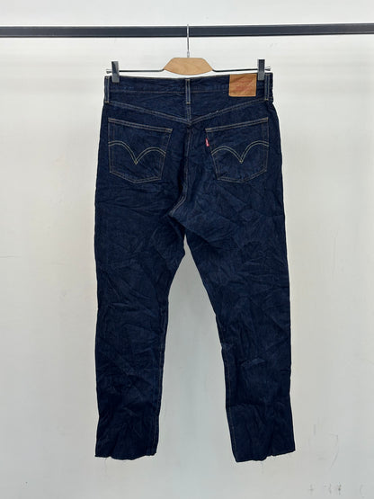 LEVI'S 501 REGUALR FIT: 44 ITA = W30 L32