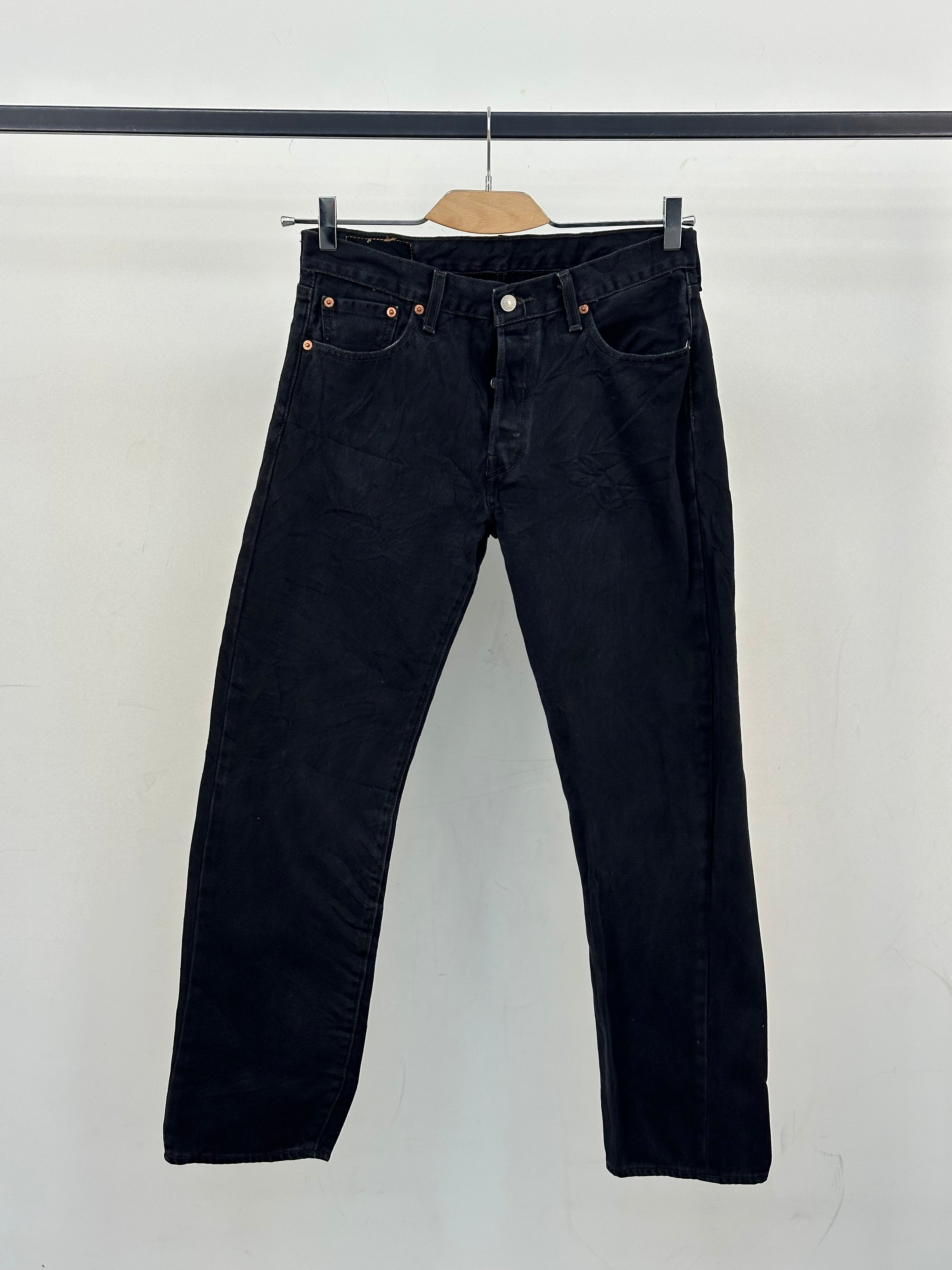 LEVI'S 501 REGUALR FIT: 44 ITA = W30 L30