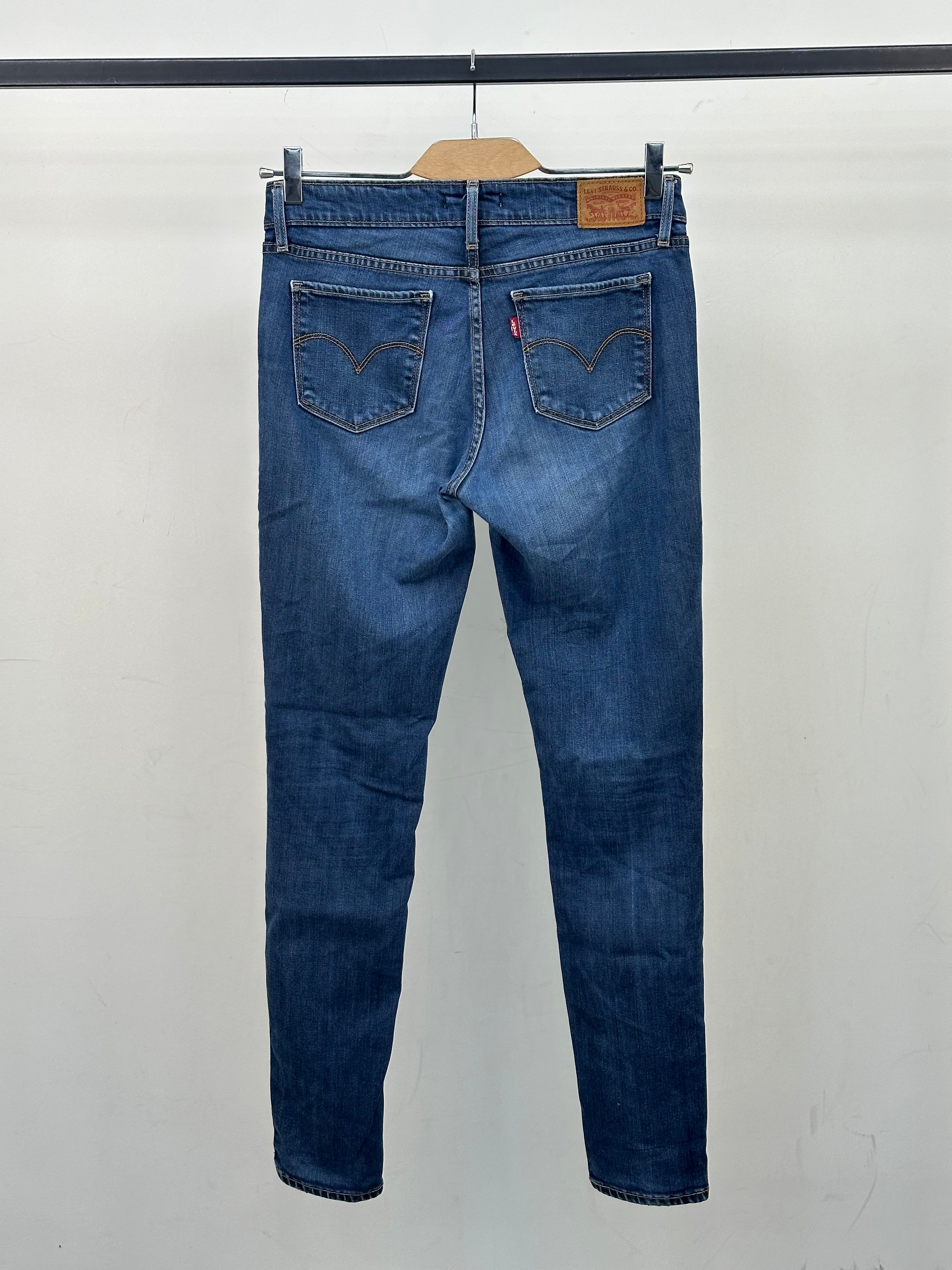 LEVI'S 711 SKINNY: 42 ITA = W28 L32