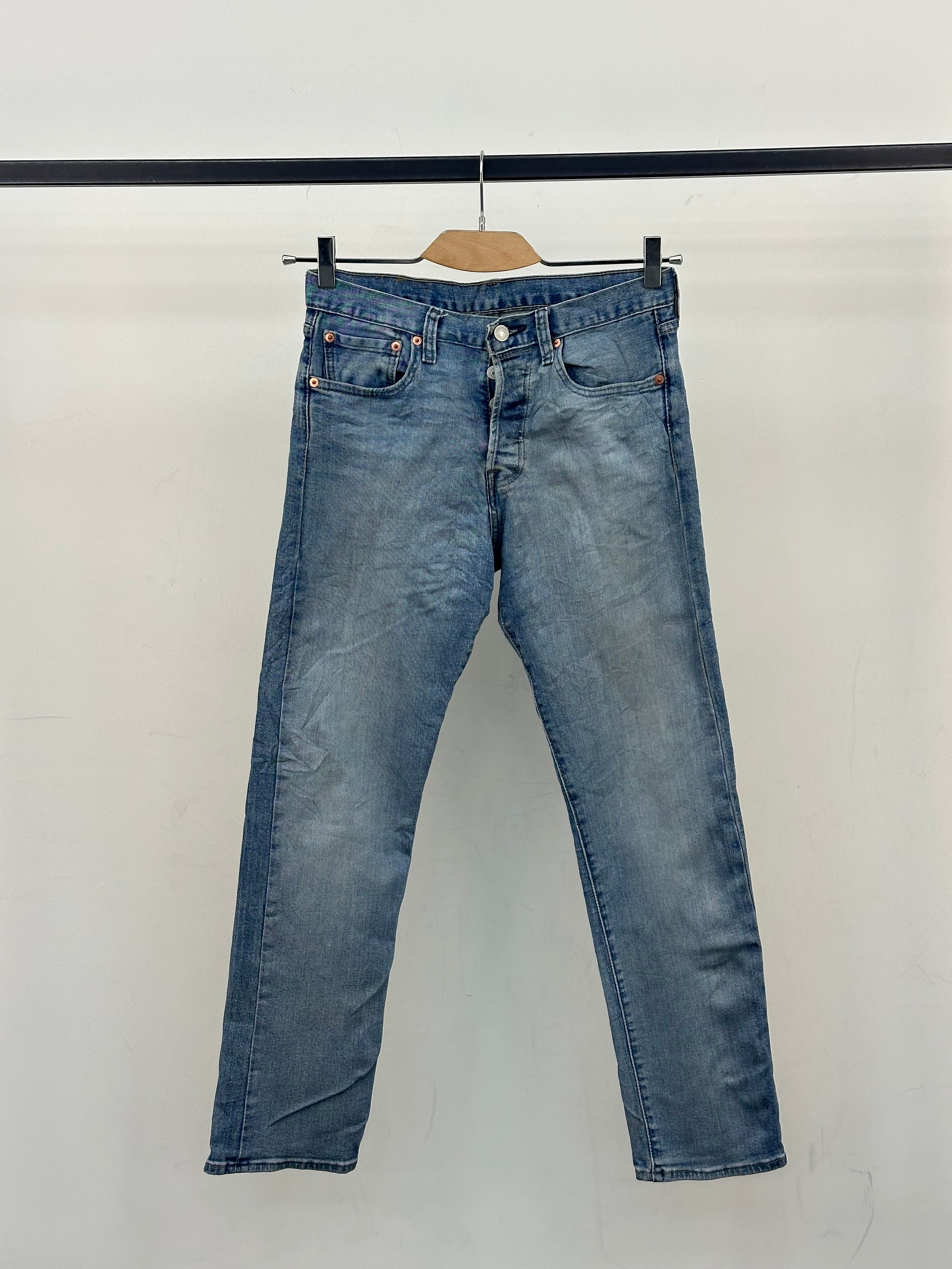 LEVI'S 501': 42 ITA = W28 L30