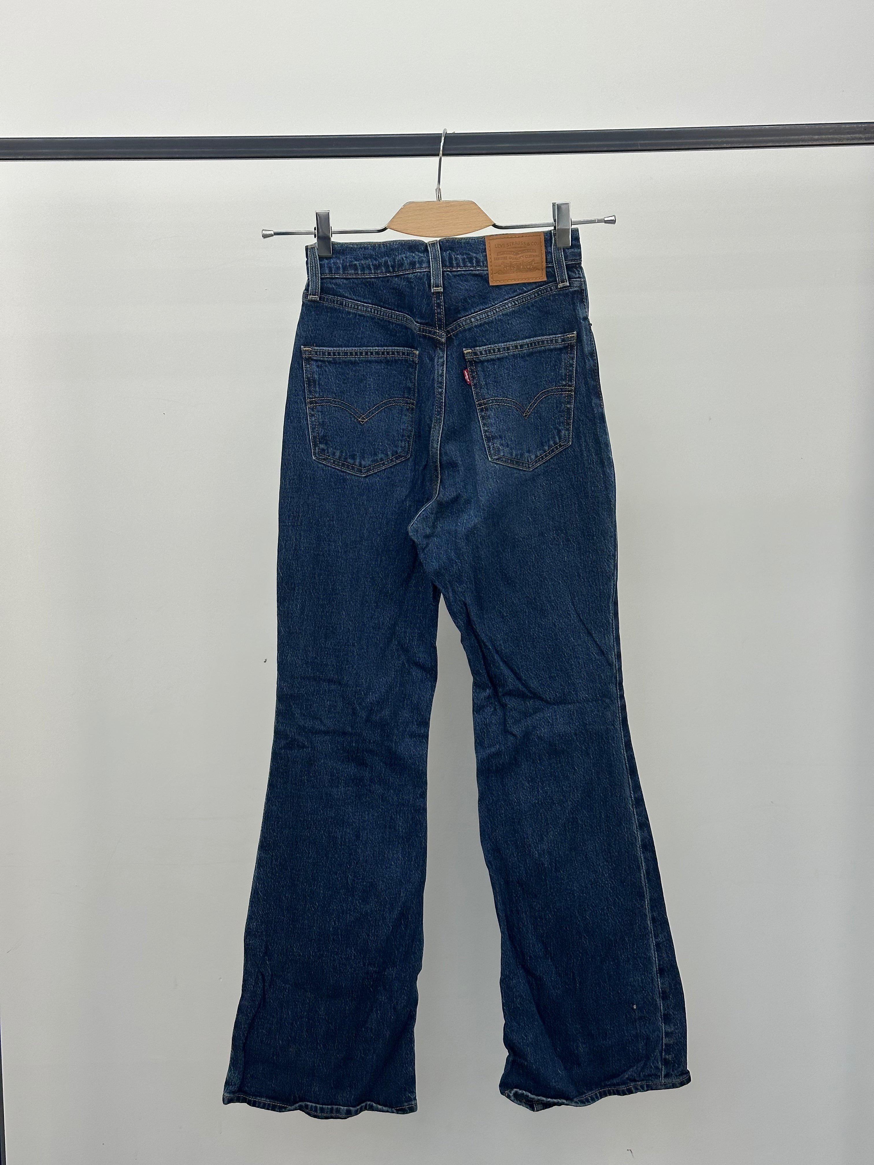 LEVI'S 70's HIGH FLARE TAGLIA: 39 ITA = W25