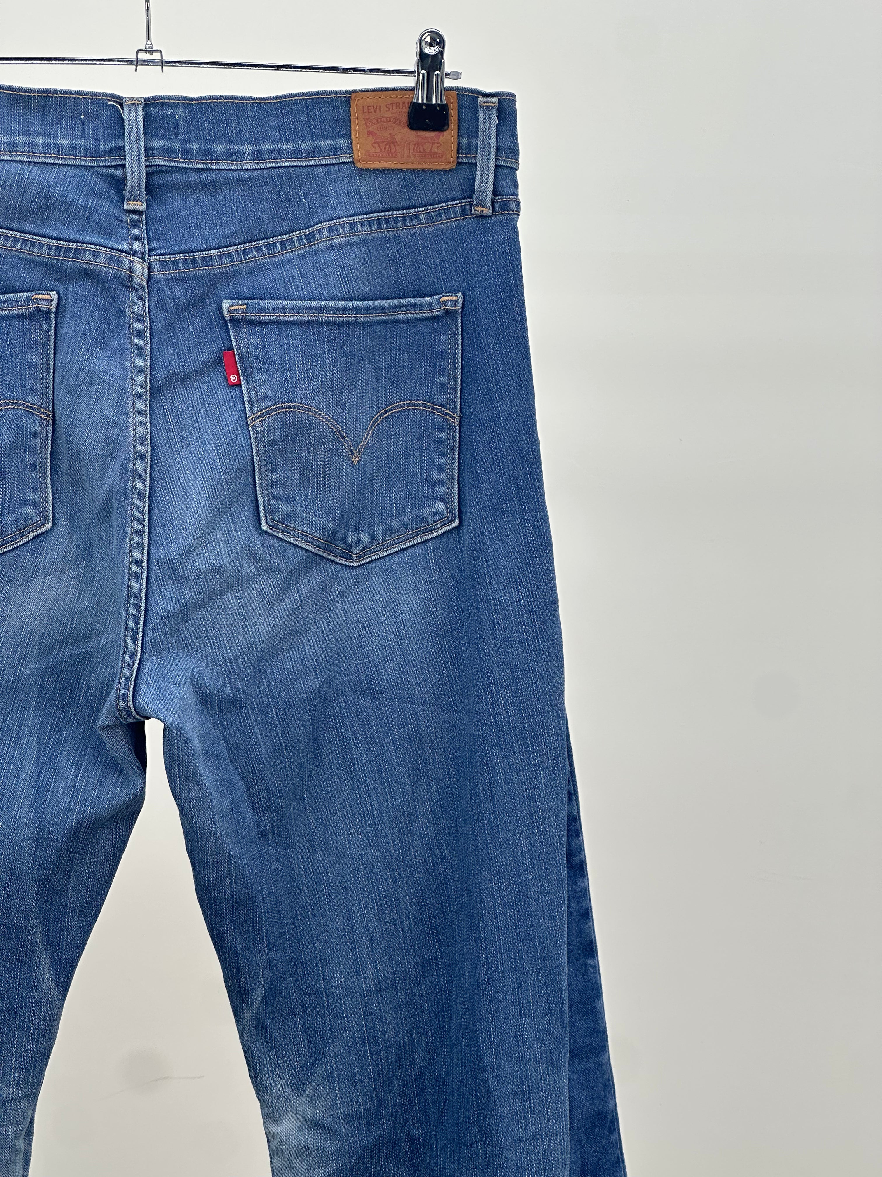 LEVI'S CUSTOM BOOTCUT W32