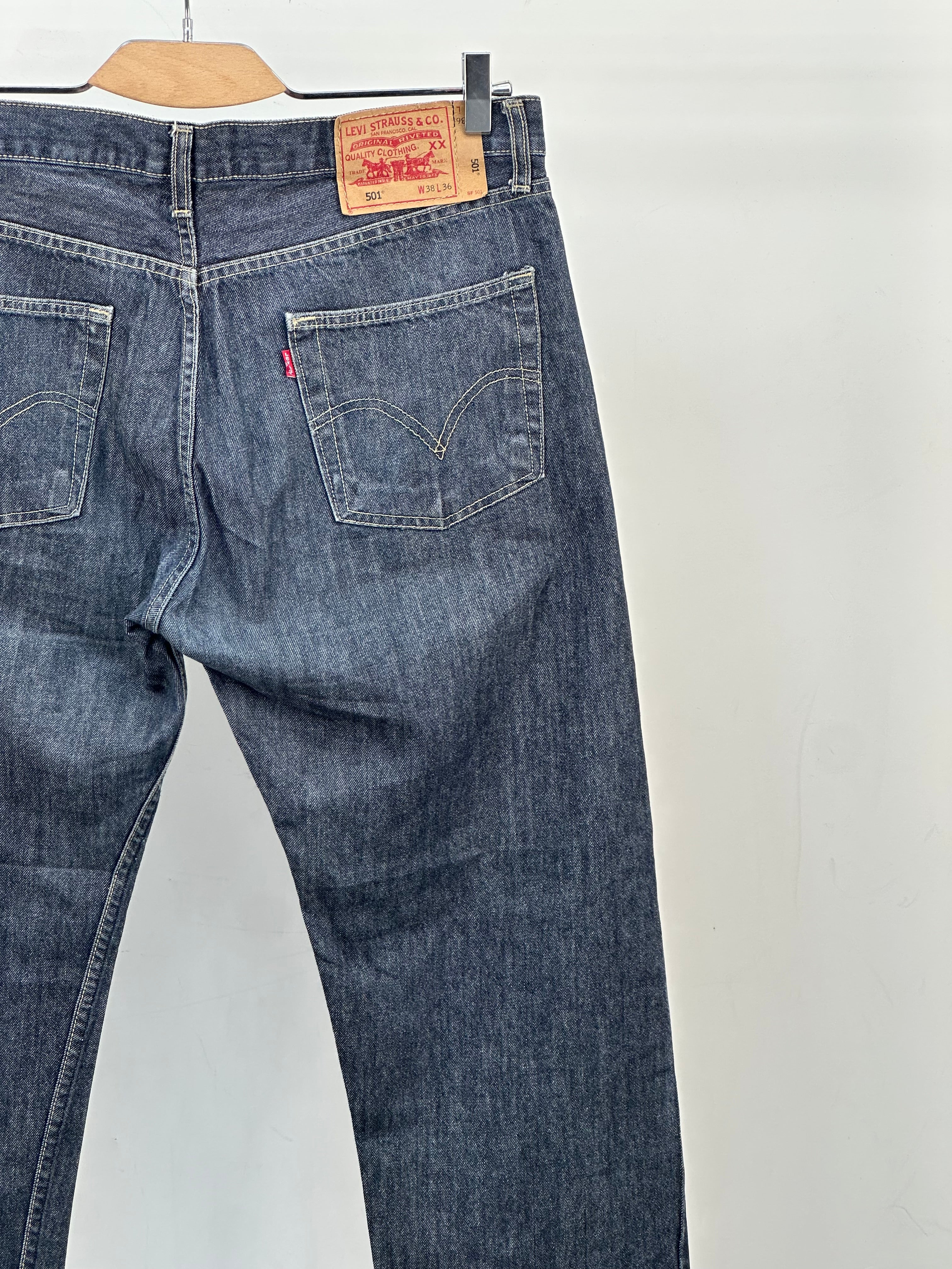 LEVI'S 501 REGULAR FIT TAGLIA: 52 ITA = W38 L36