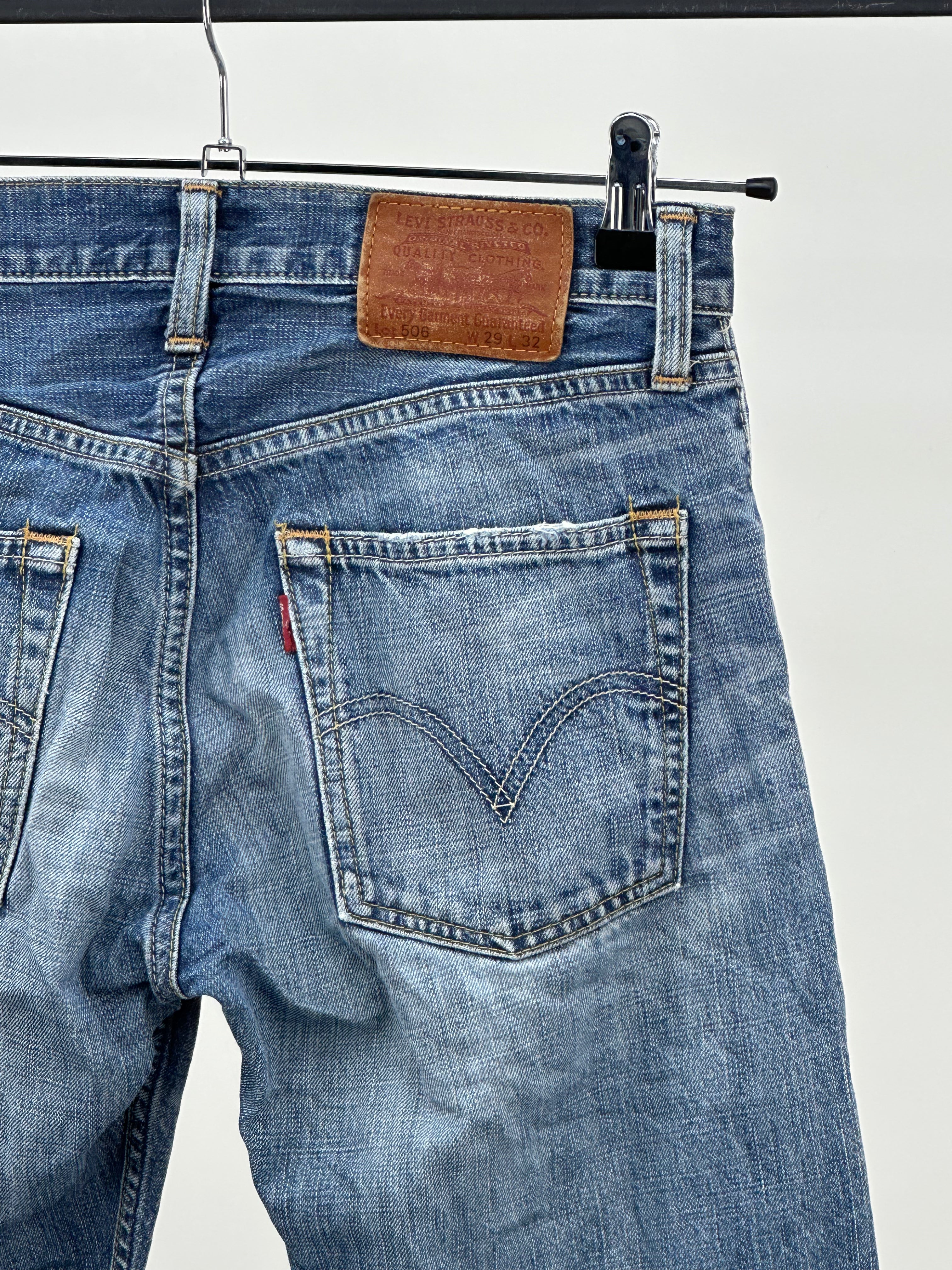 LEVI'S 506 REGULAR FIT W29 L32