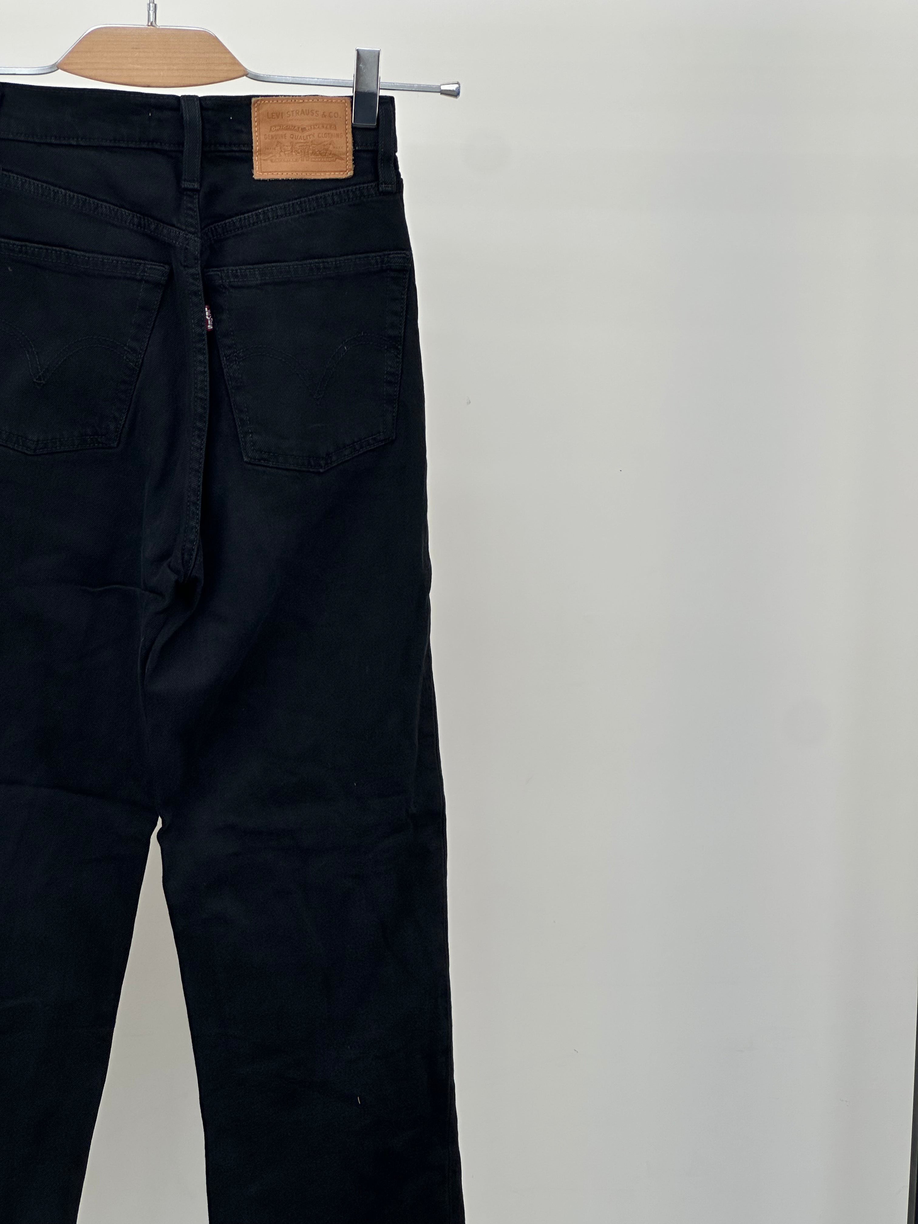 LEVI'S RIBCAGE STRAIGHT: 37 ITA = W23 L27