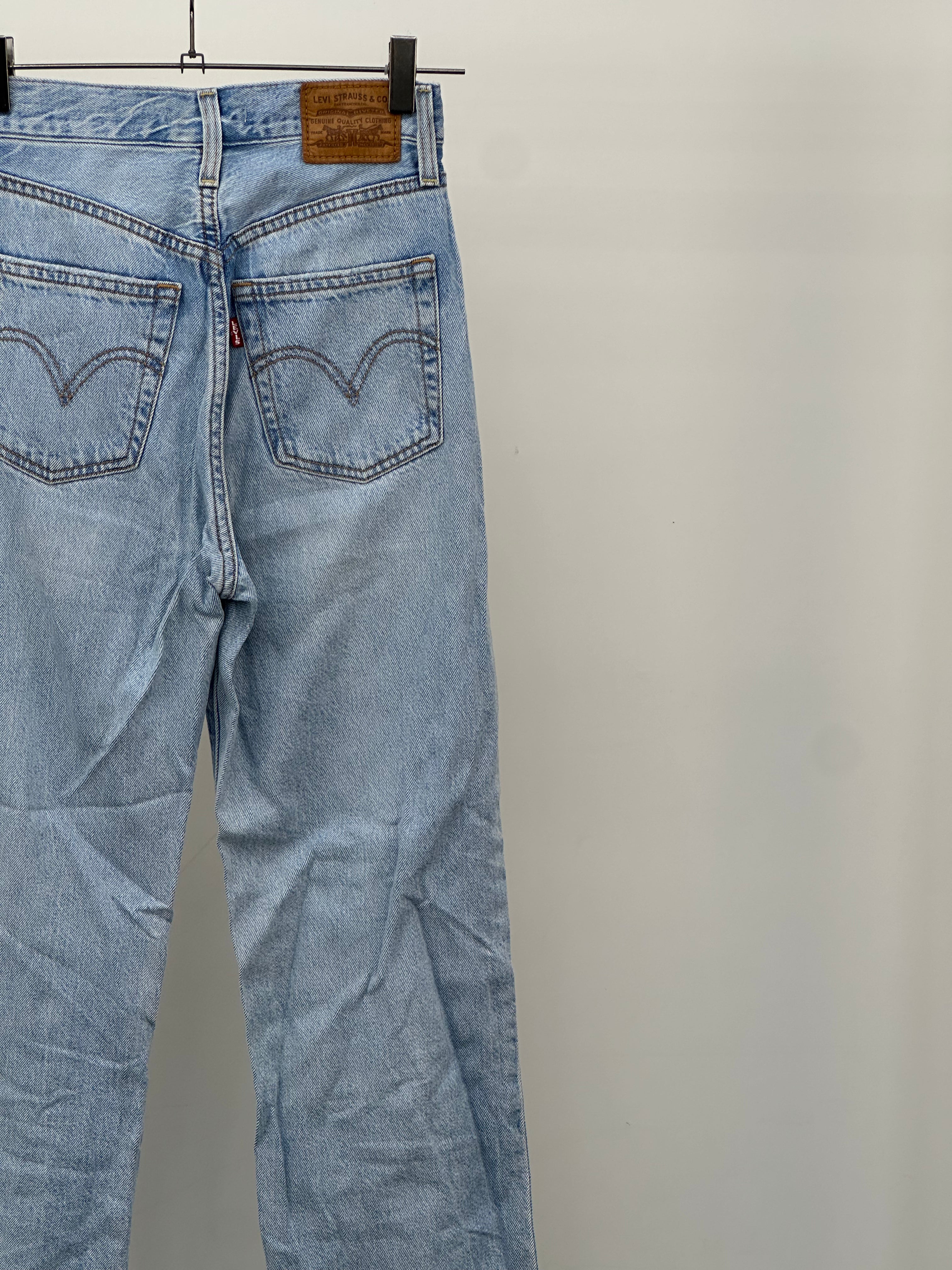 LEVI'S RIBCAGE STRAIGHT: 37 ITA = W23 L27