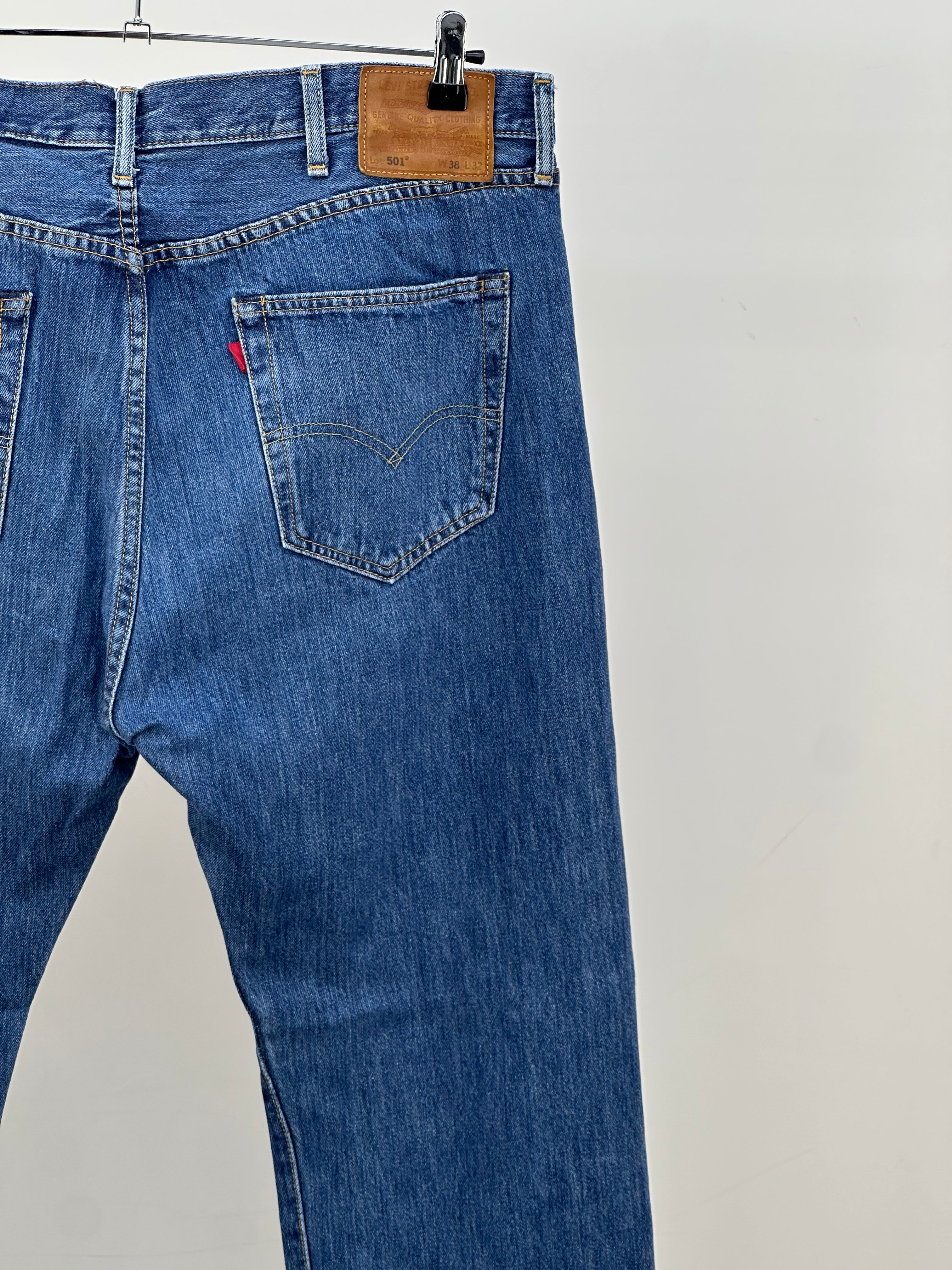 LEVI'S 501 TAGLIA : 52 ITA = W38 L32