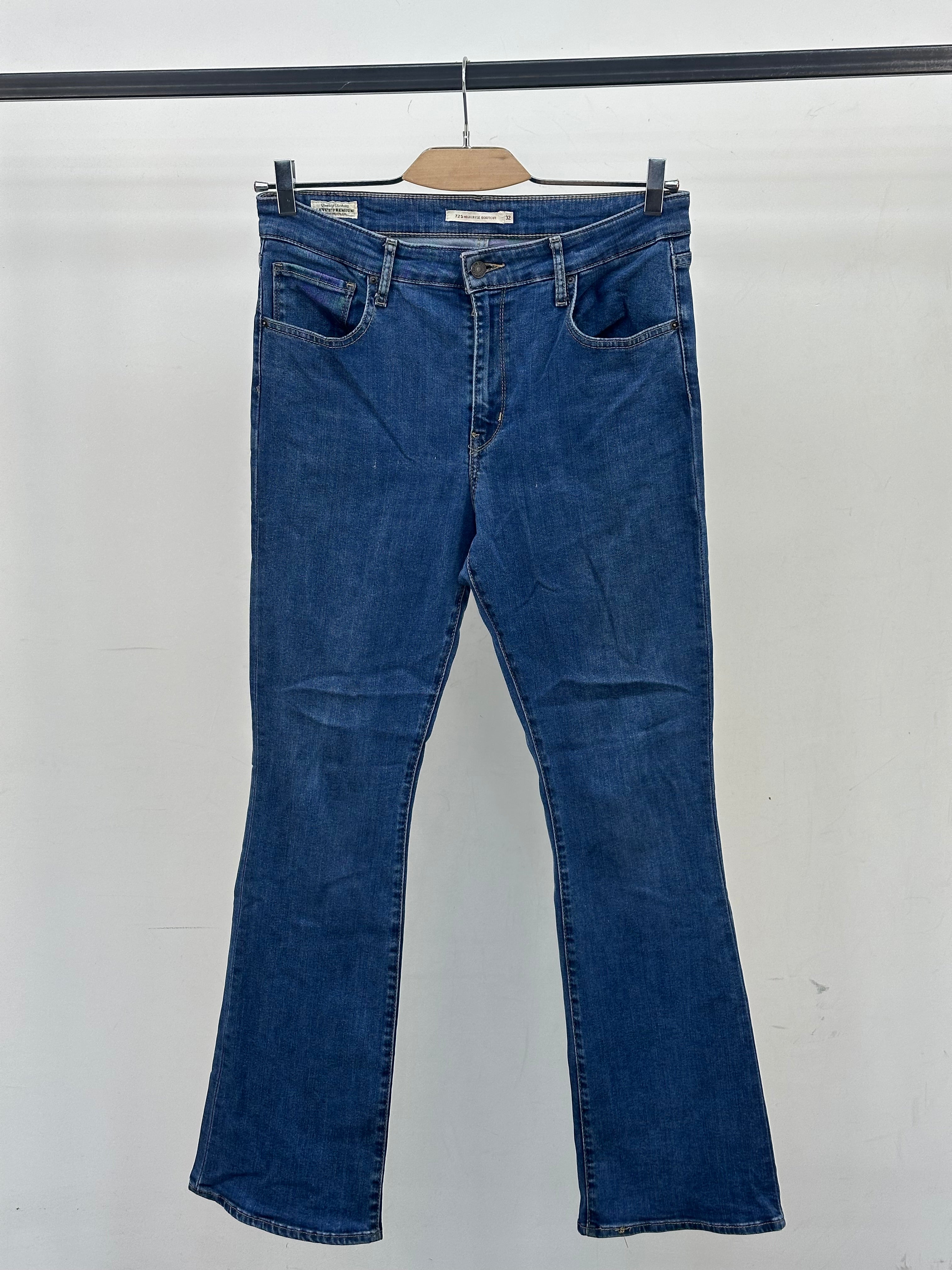 LEVI'S 725 HIGH RISE BOOTCUT FIT TAGLIA: 46 ITA = W32