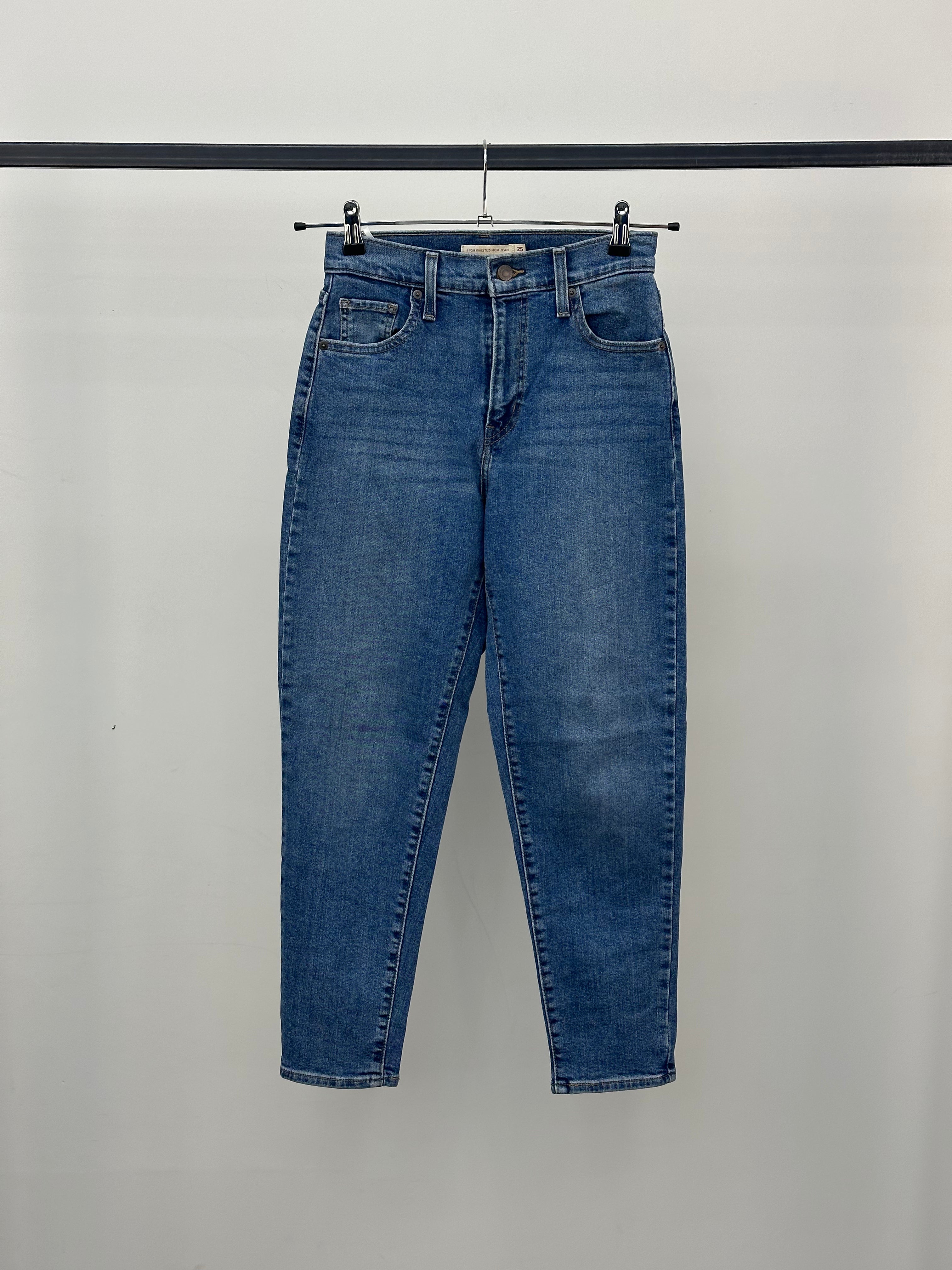 LEVI'S HIGH WAISTED MOM JEAN TAGLIA: 39 ITA = W25