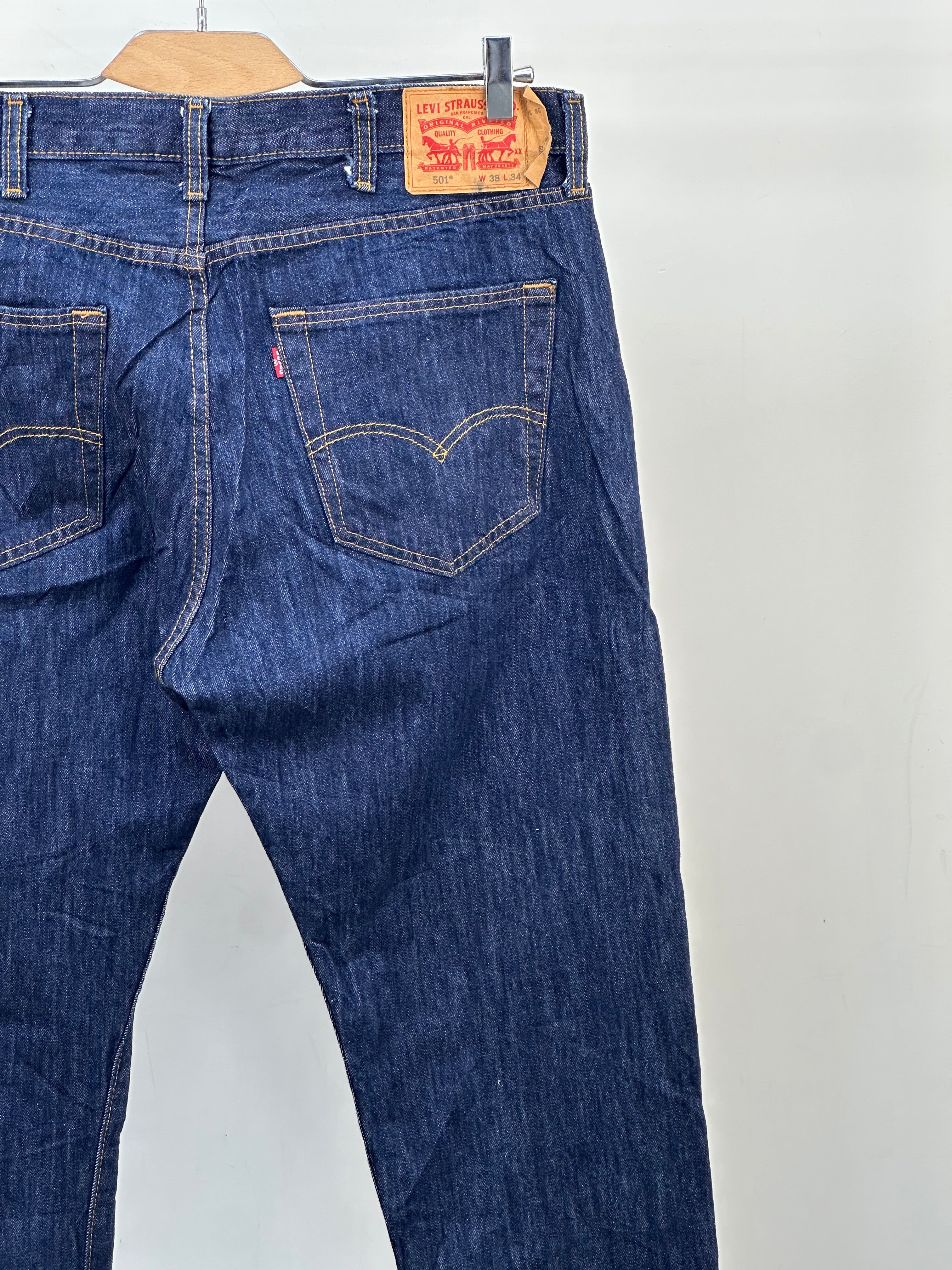 LEVI'S 501 REGULAR  FIT: 50 ITA = W38 L34
