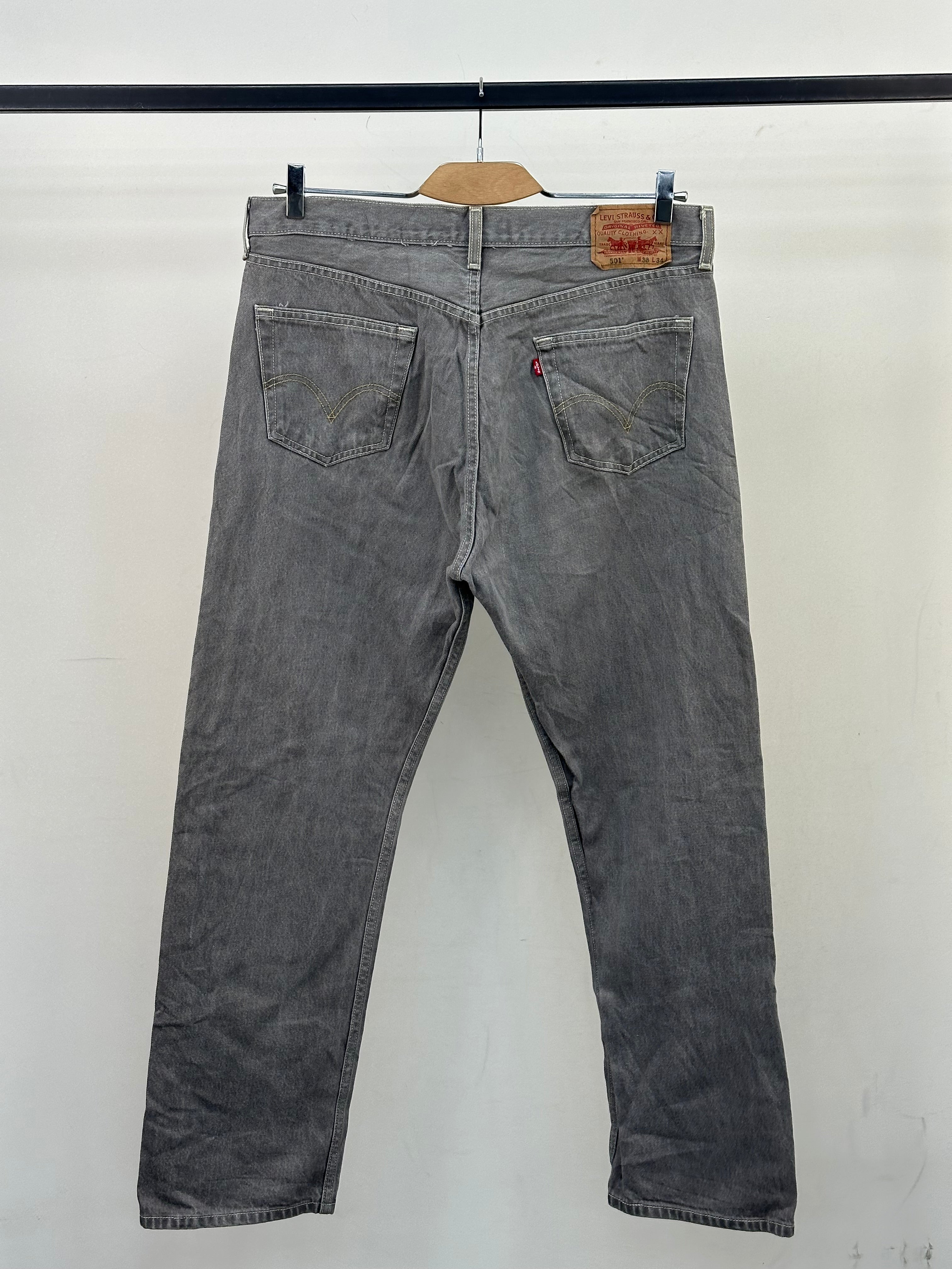 LEVI'S 501 REGULAR  FIT: 50 ITA = W38 L34