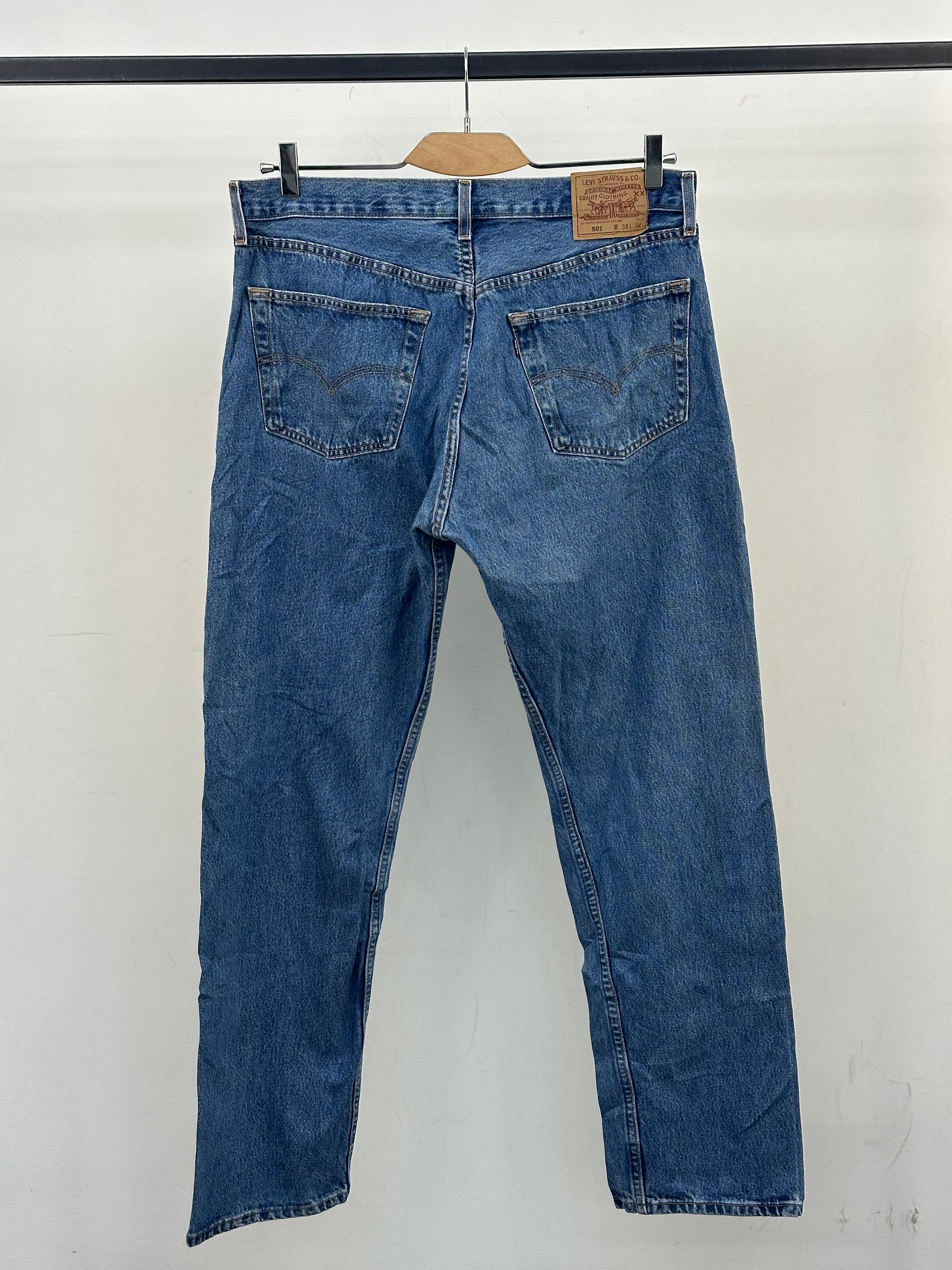 LEVI'S 501 REGULAR  FIT: 50 ITA = W38 L34