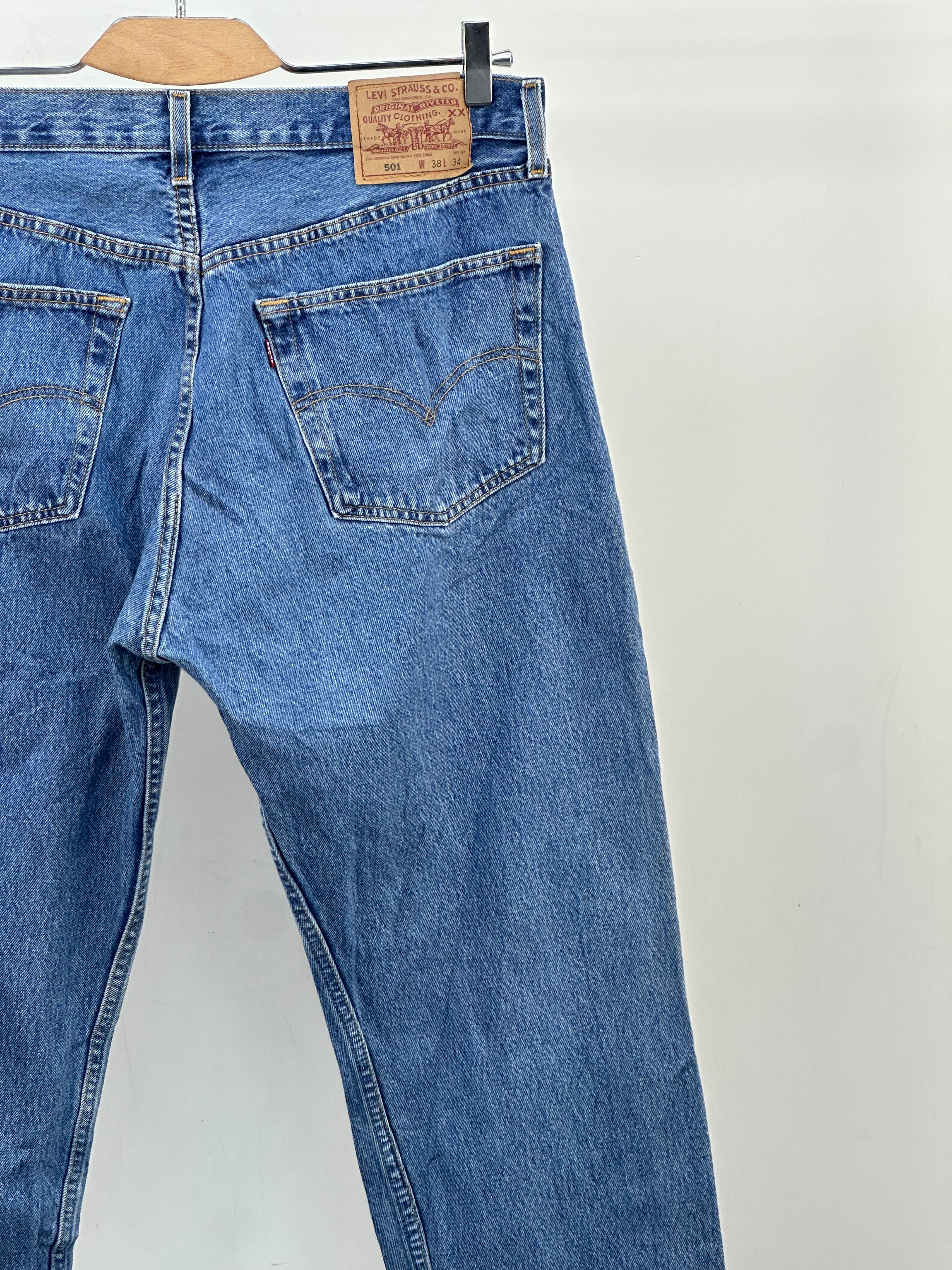 LEVI'S 501 REGULAR  FIT: 50 ITA = W38 L34