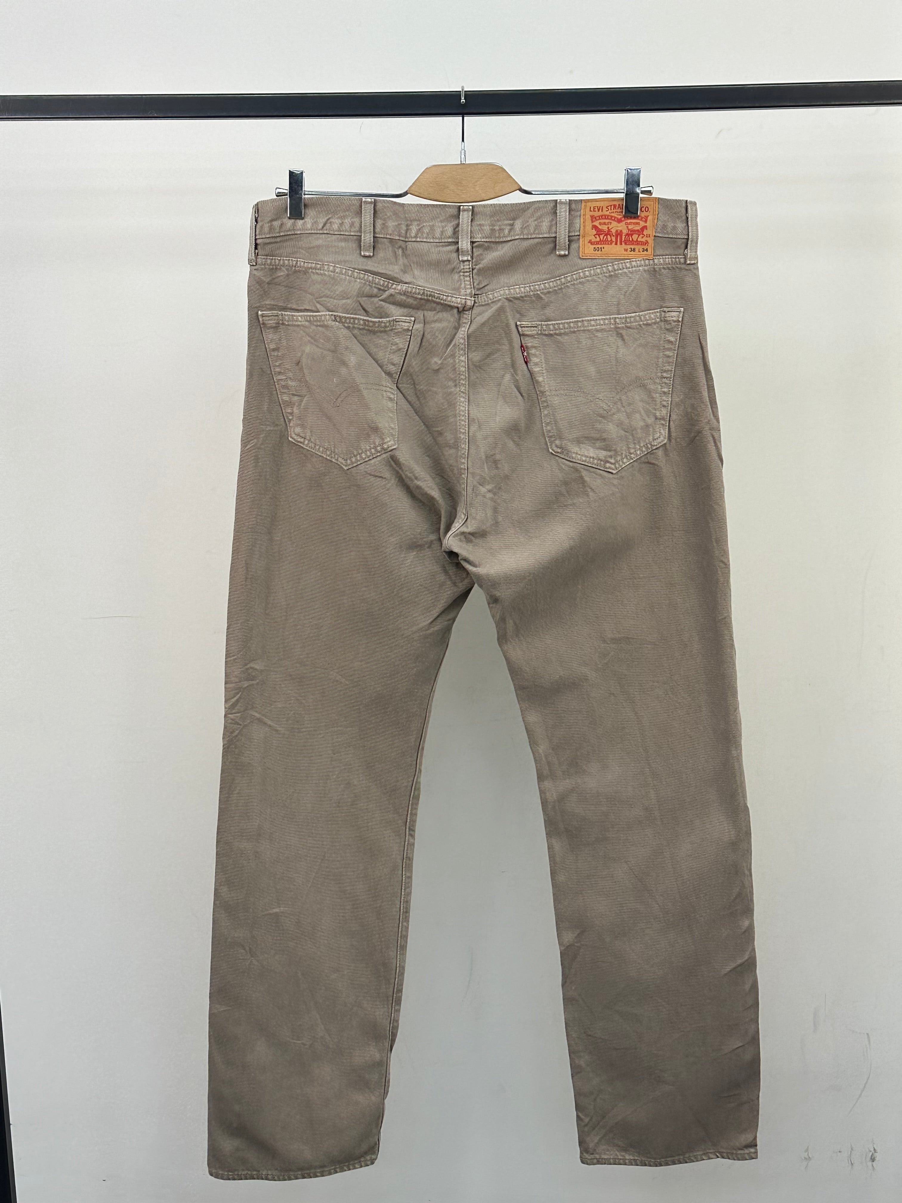 LEVI'S 501 REGULAR  FIT: 50 ITA = W38 L34