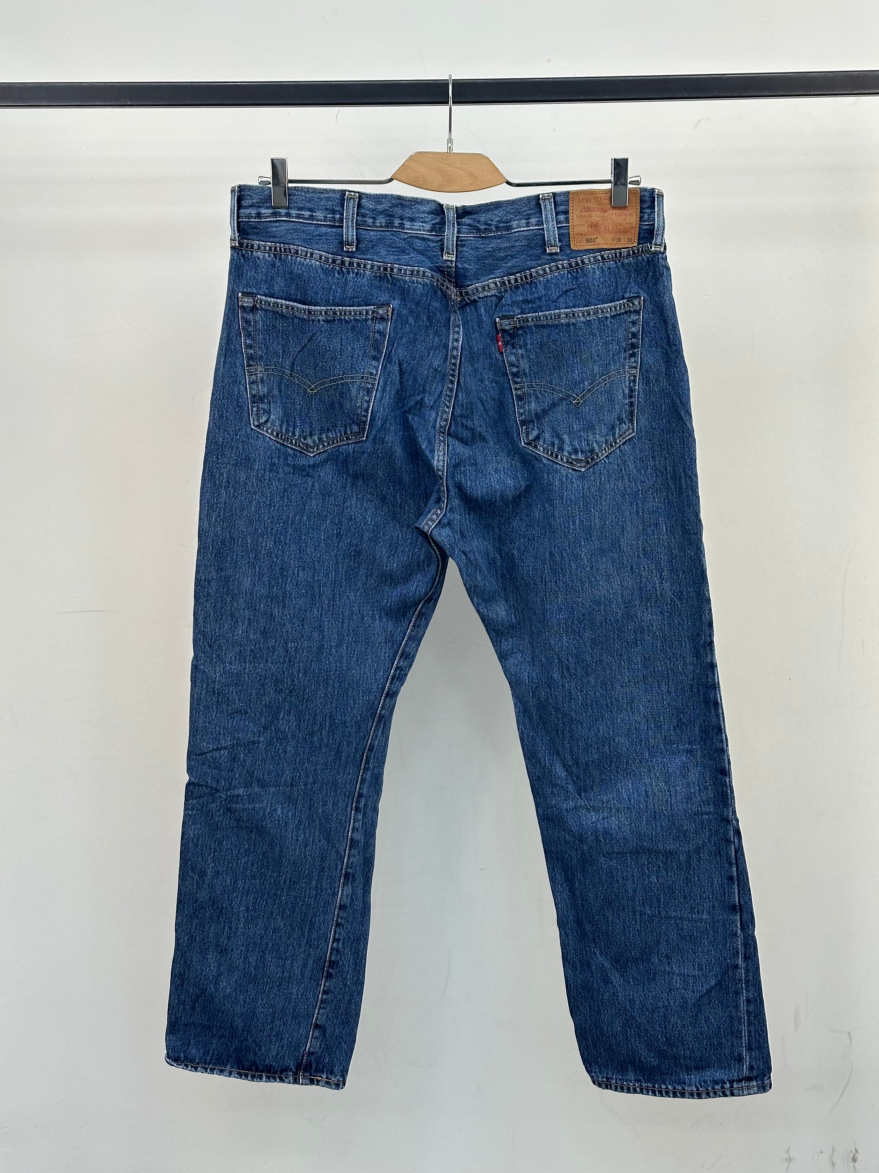 LEVI'S 501 REGULAR  FIT: 50 ITA = W38 L30