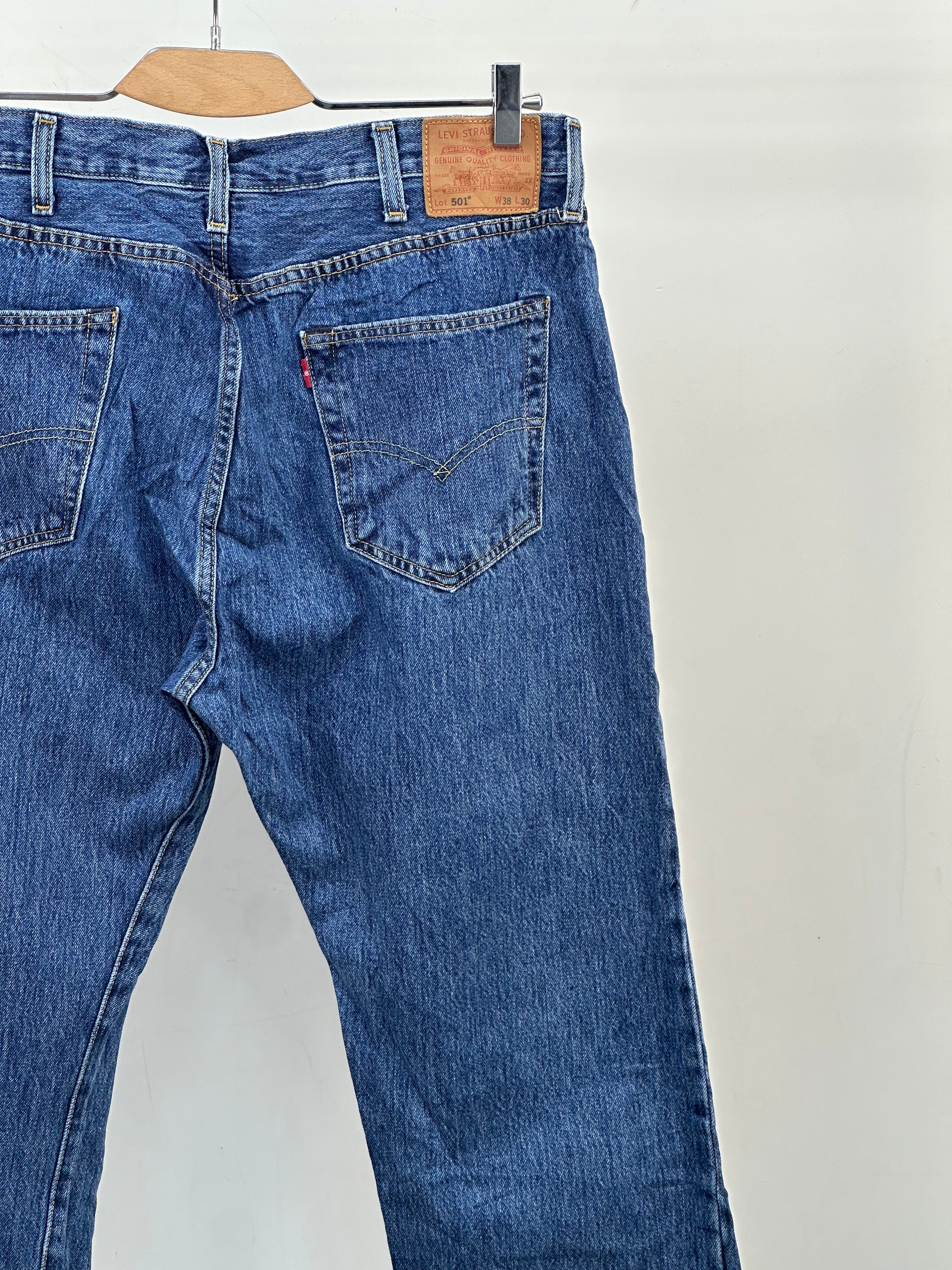LEVI'S 501 REGULAR  FIT: 50 ITA = W38 L30