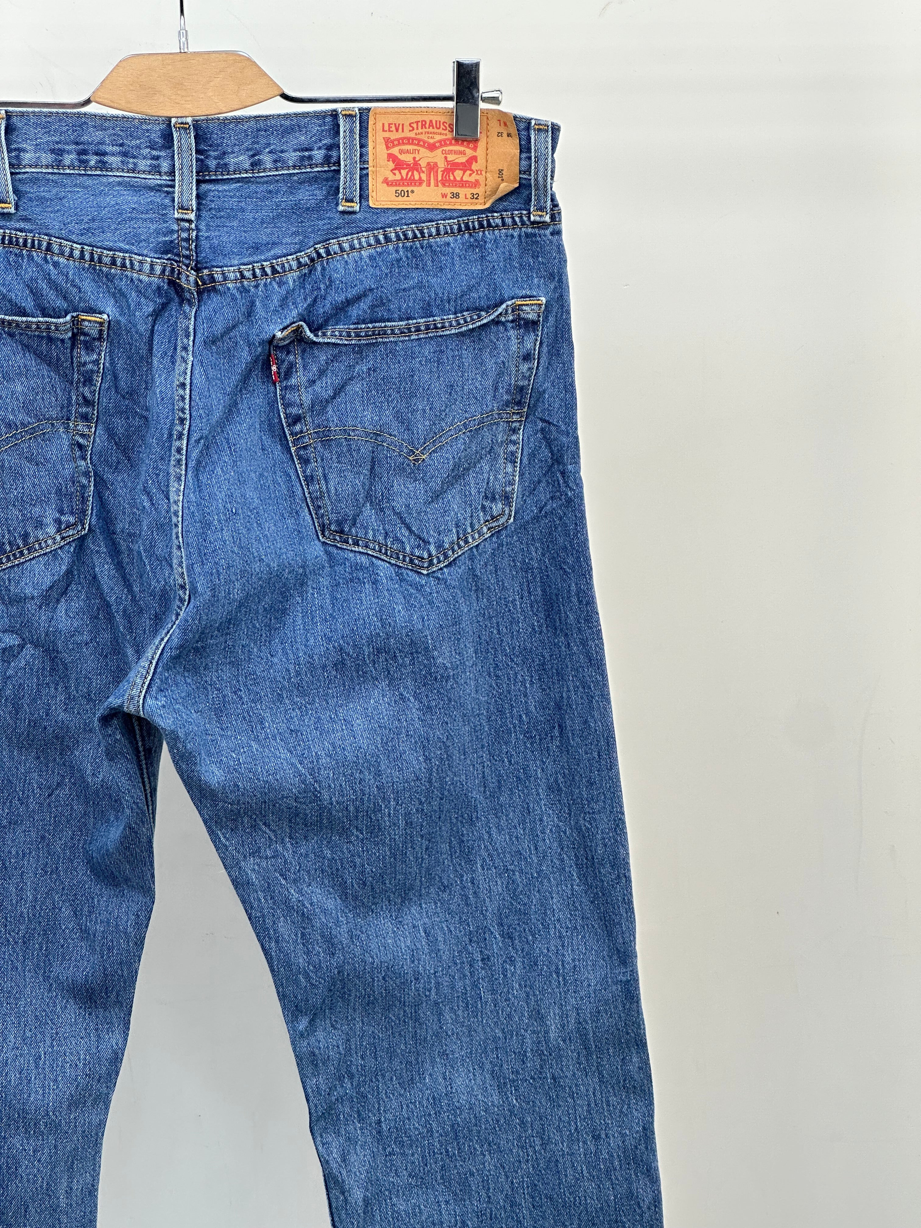 LEVI'S 501 REGULAR  FIT: 50 ITA = W38 L32