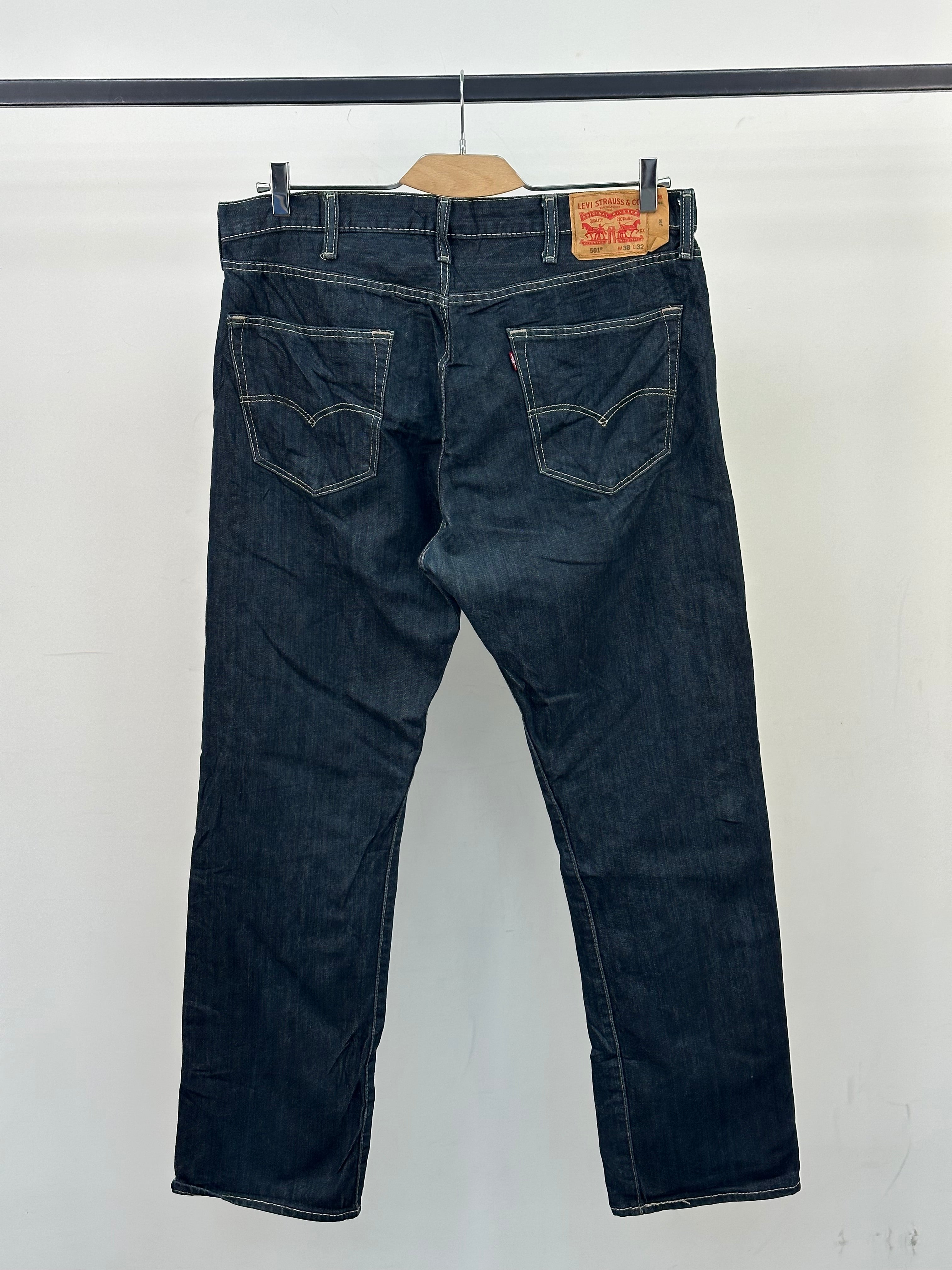 LEVI'S 501 REGULAR  FIT: 50 ITA = W38 L32