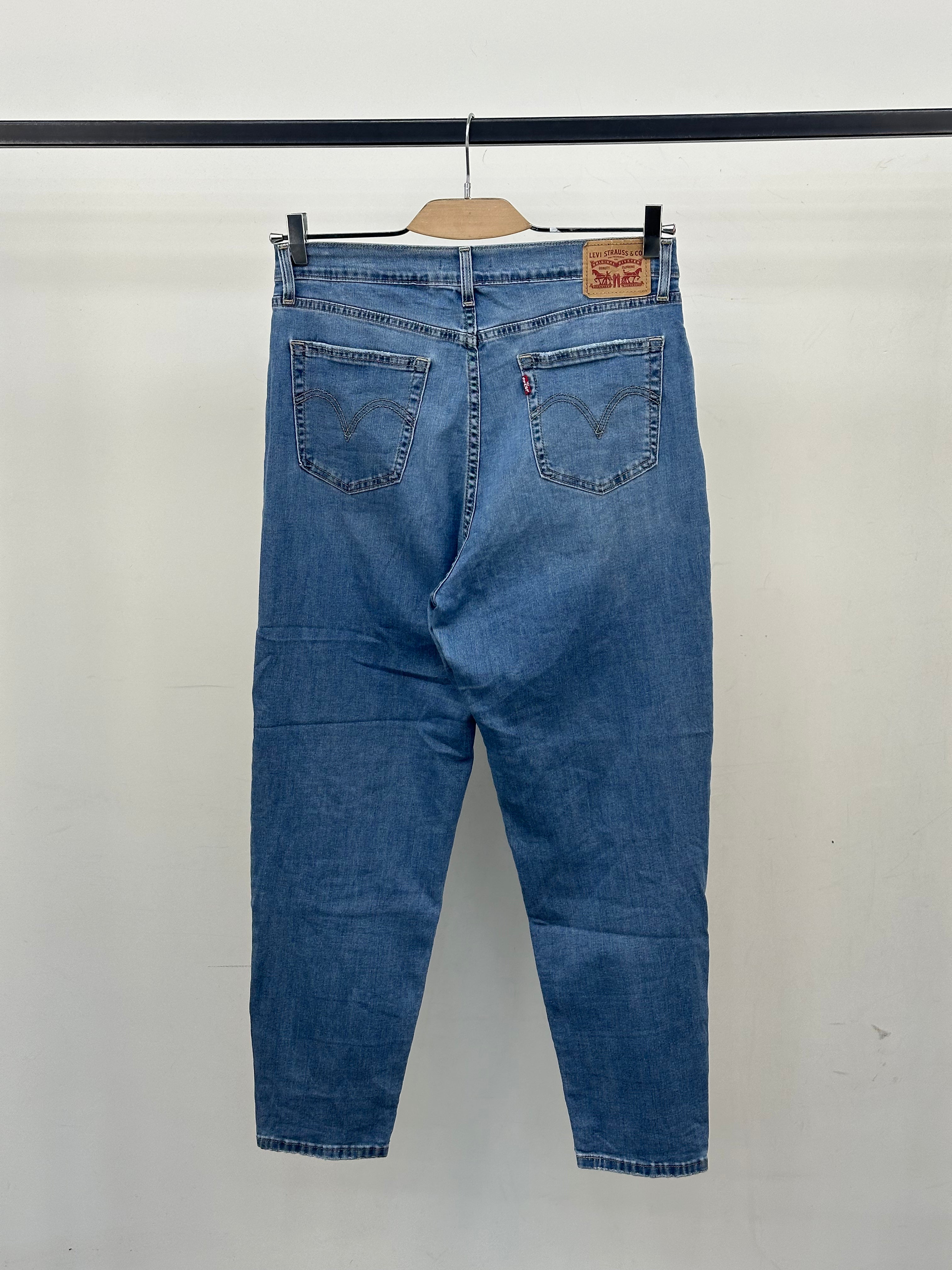 LEVI'S HIGH RISE BOYFRIEND TAGLIA: 45 ITA = W31 L27
