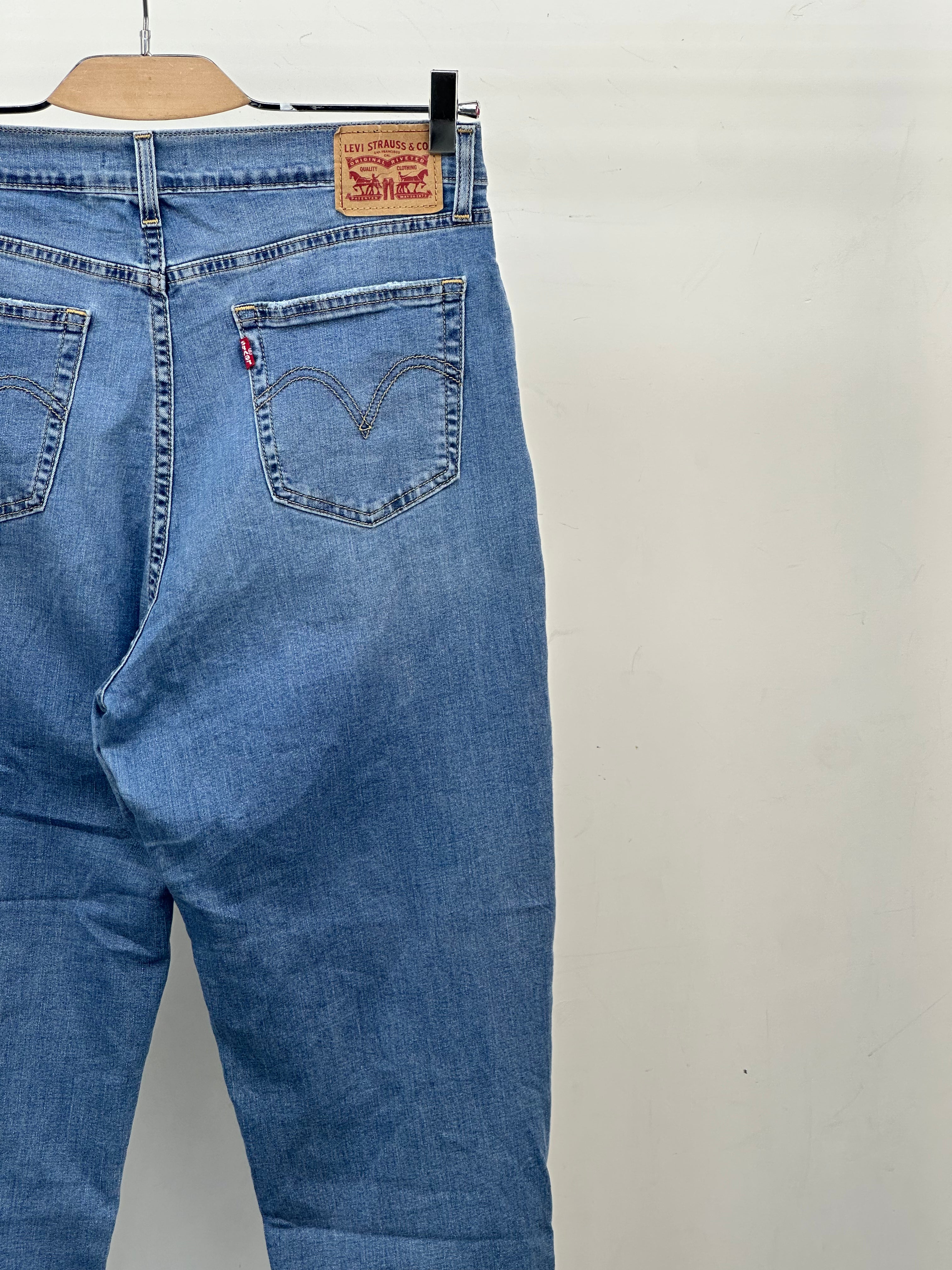 LEVI'S HIGH RISE BOYFRIEND TAGLIA: 45 ITA = W31 L27