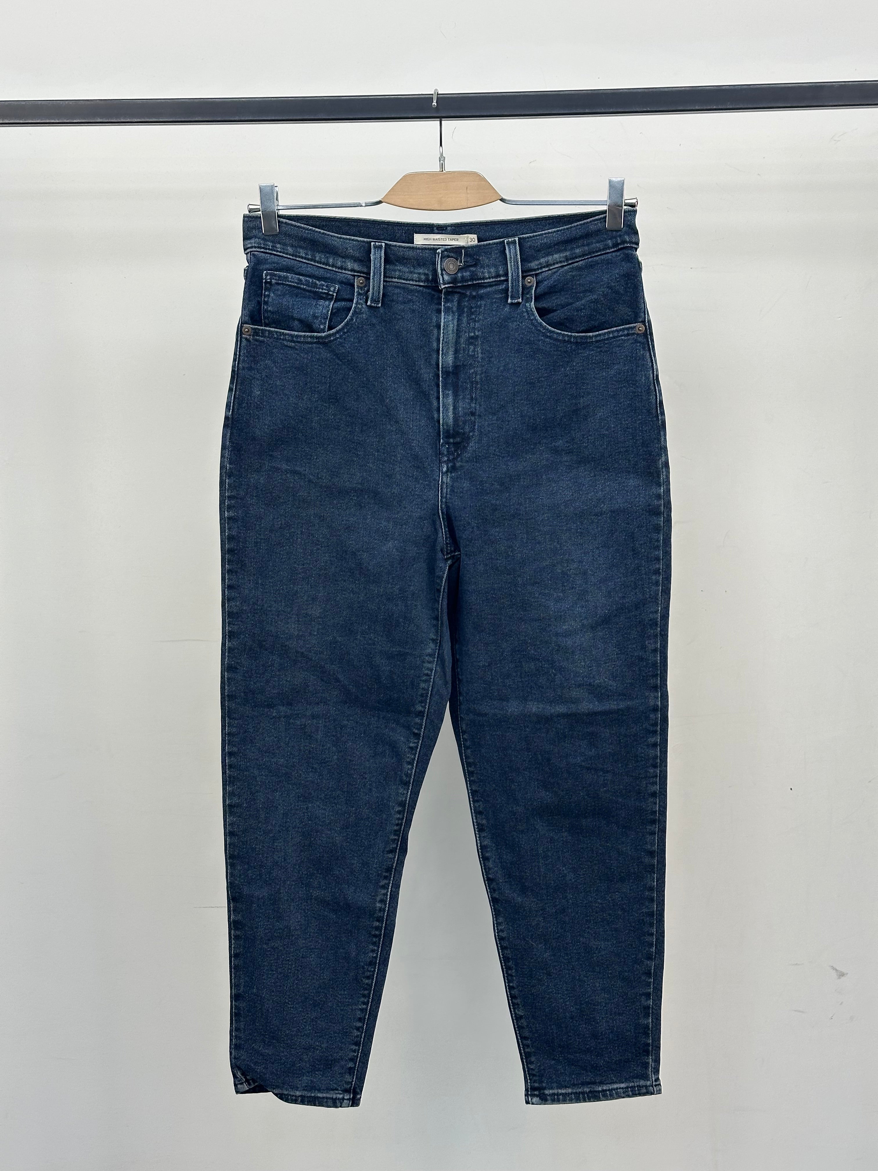 LEVI'S HIGH WAISTED TAPER TAGLIA: 44 ITA = W30 L27