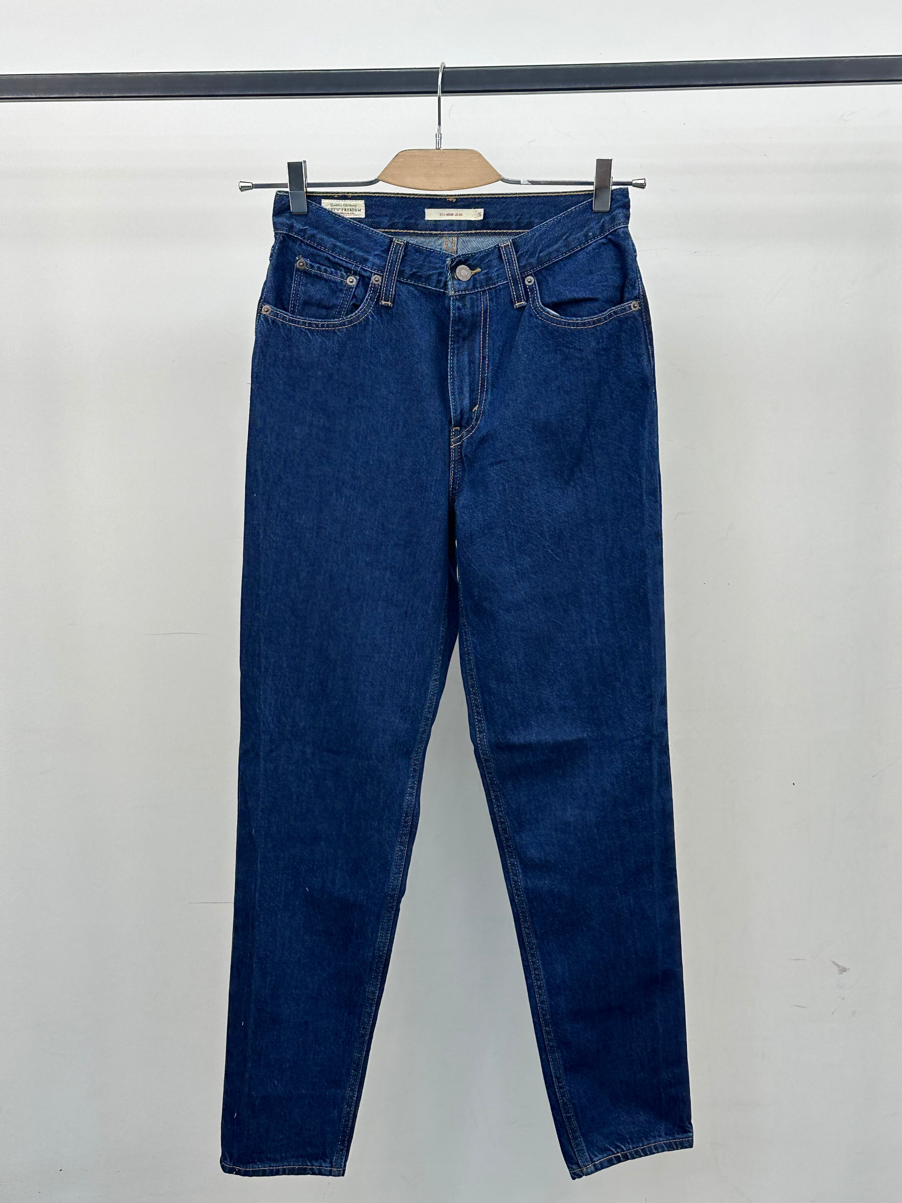 LEVI'S 80'S MOM JEAN TAGLIA: 40 ITA = W26 L30