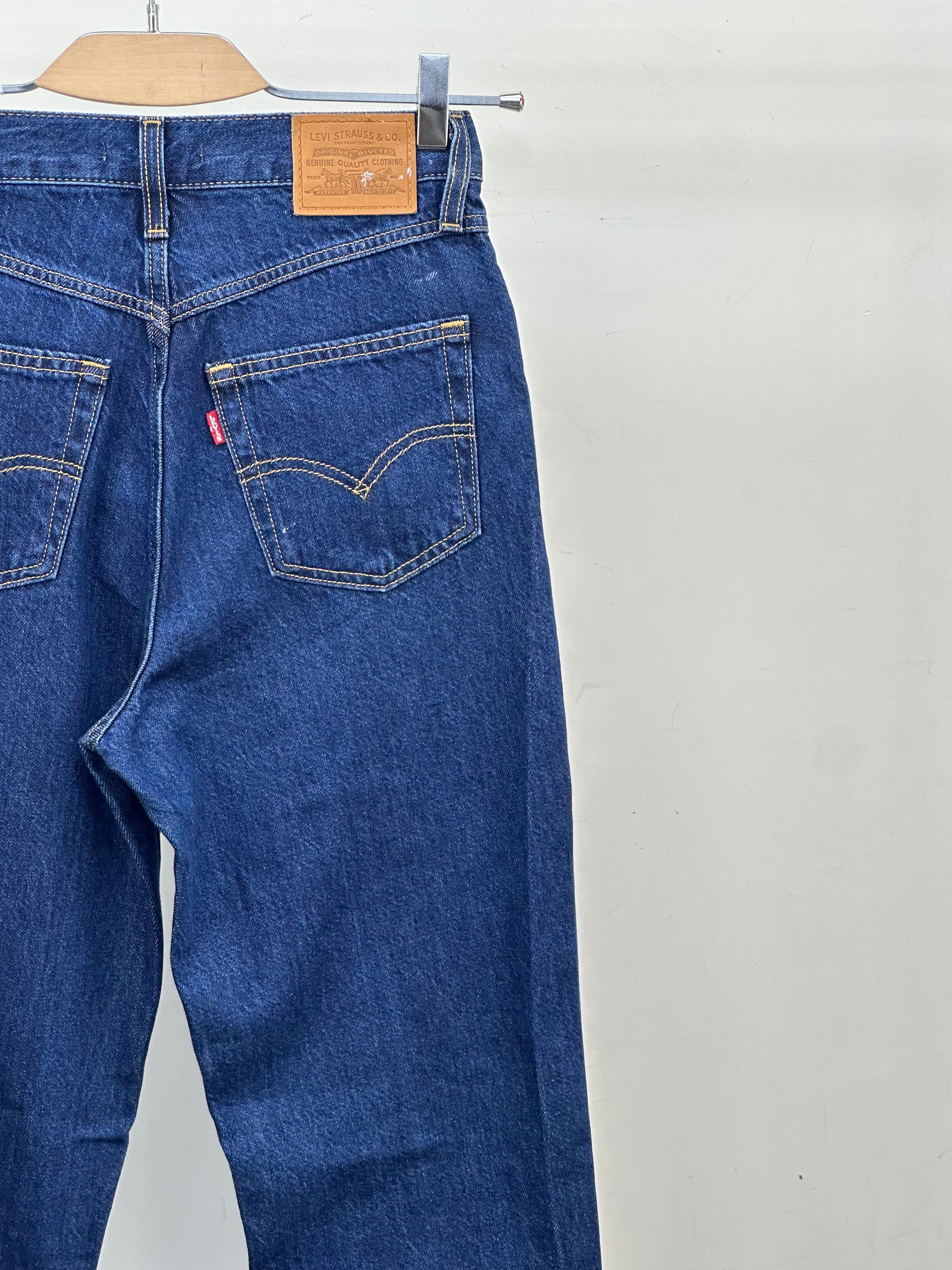 LEVI'S 80'S MOM JEAN TAGLIA: 40 ITA = W26 L30