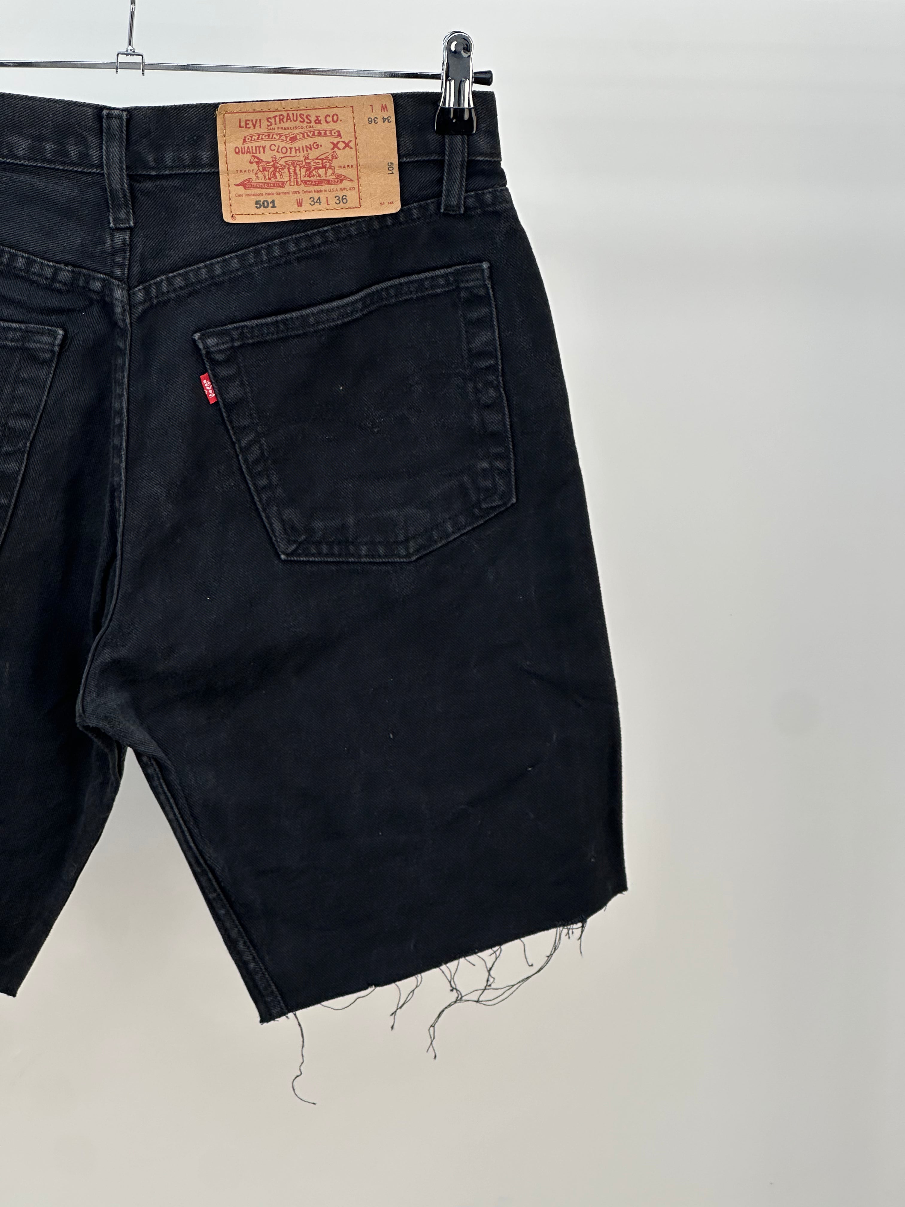 SHORT LEVI'S TAGLIA: W34 = 48 ITA